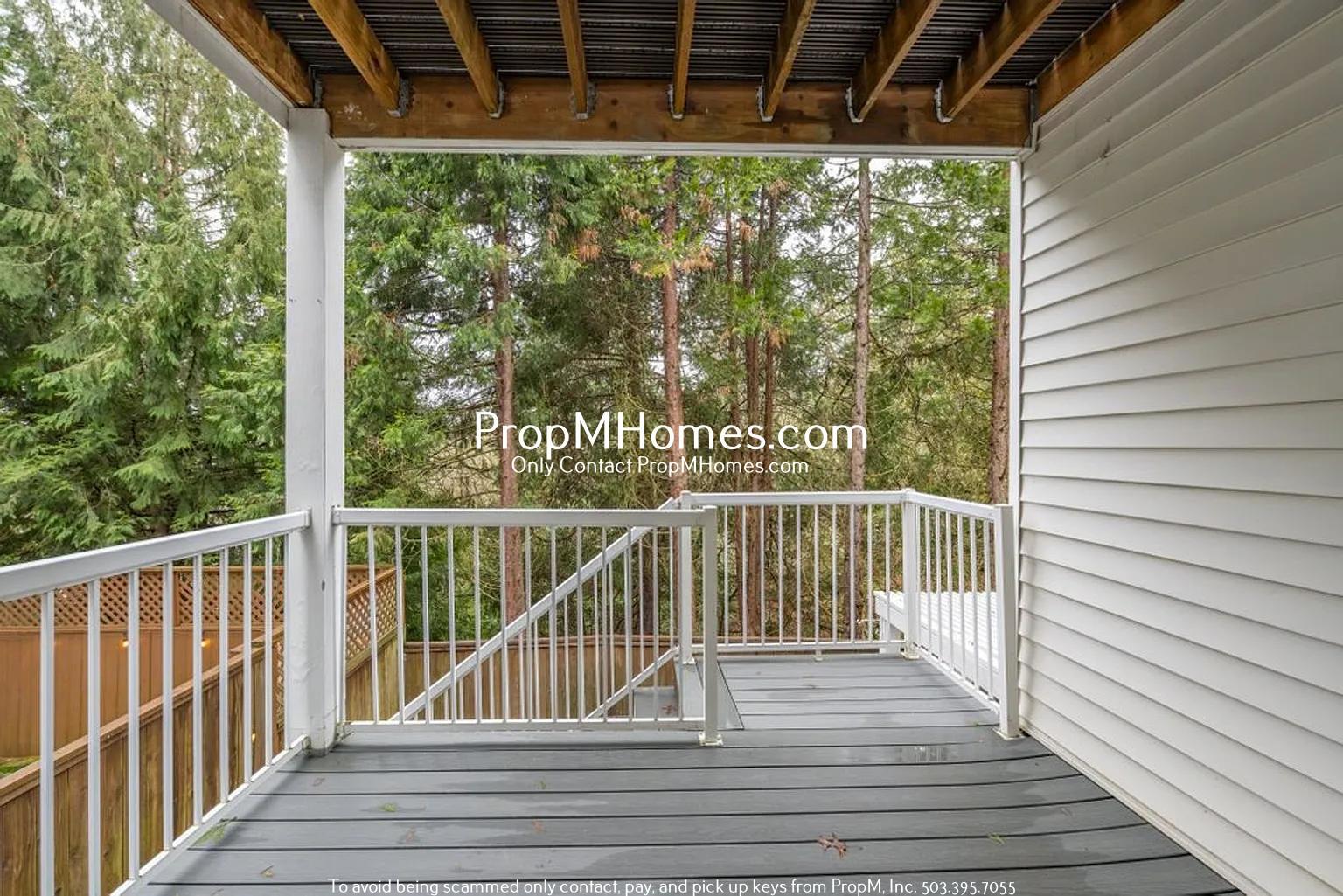 Spacious Three Bedroom Home on Bull Mountain - Gated Street! property image