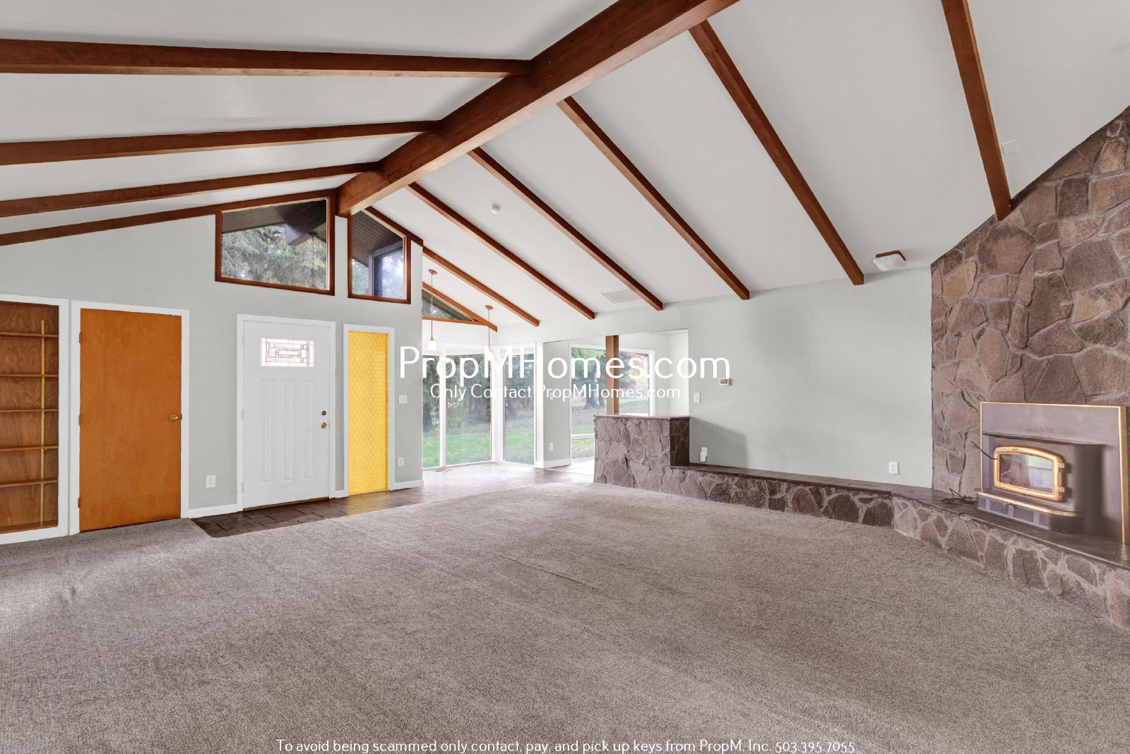 Private 20-Acre Retreat in Oregon City – Spacious 3-Bedroom Ranch Home with Scenic Views! property image