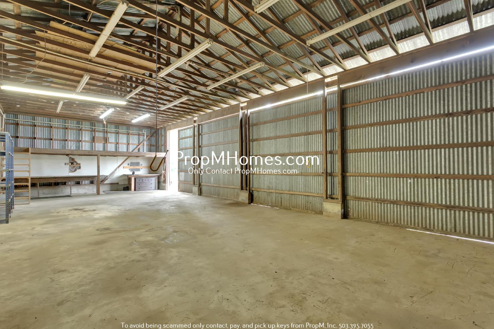 Private 20-Acre Retreat in Oregon City – Spacious 3-Bedroom Ranch Home with Scenic Views! property image