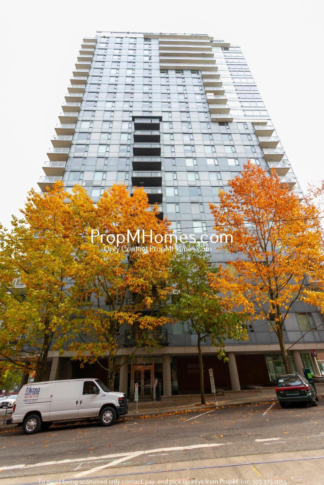 Modern 2-Bedroom, 2-Bath Condo with Stunning Views in the Iconic Benson Tower property image