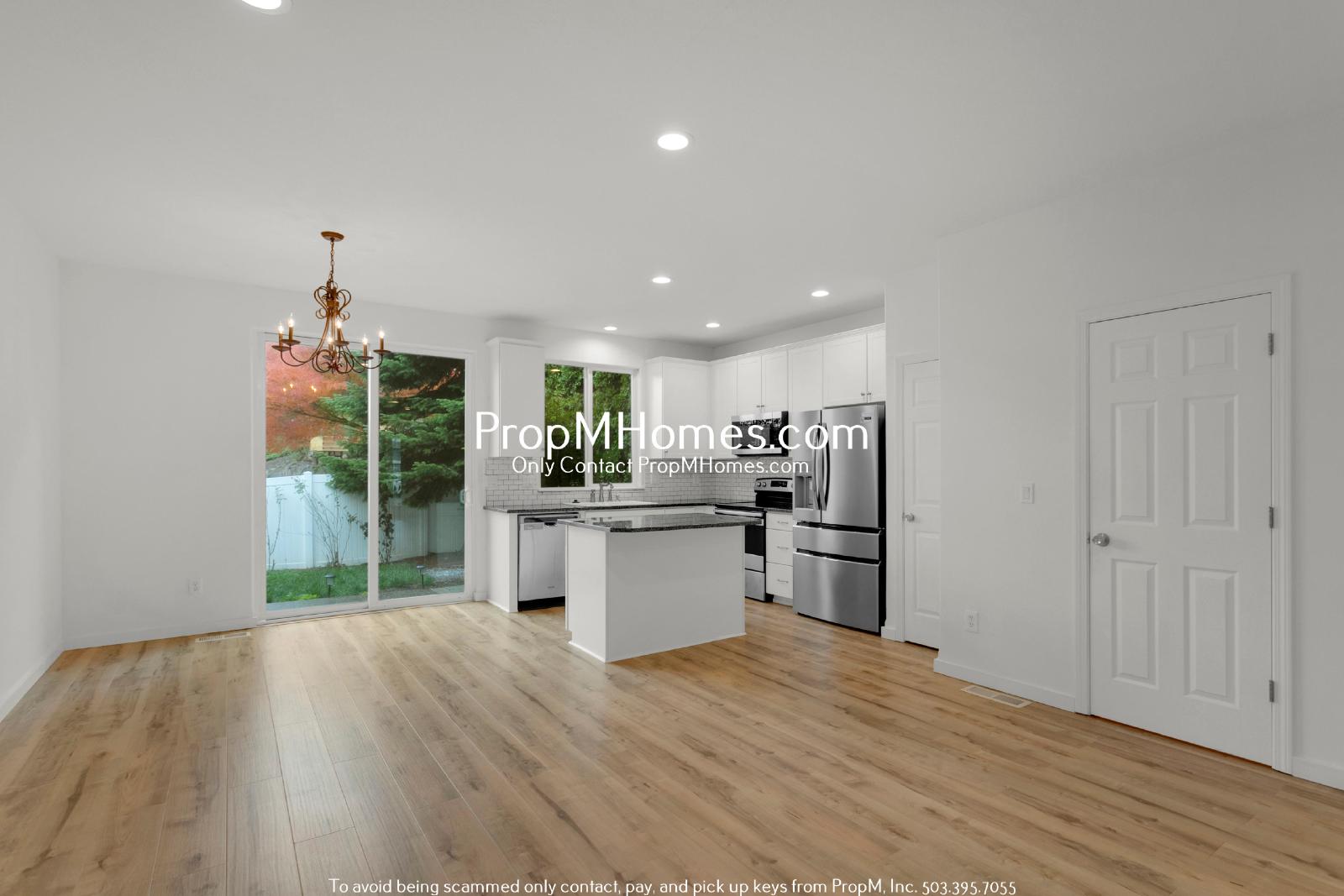 Beautiful Townhome in Parker Crest – Modern Finishes, Private Backyard, and Prime West Linn Location! property image