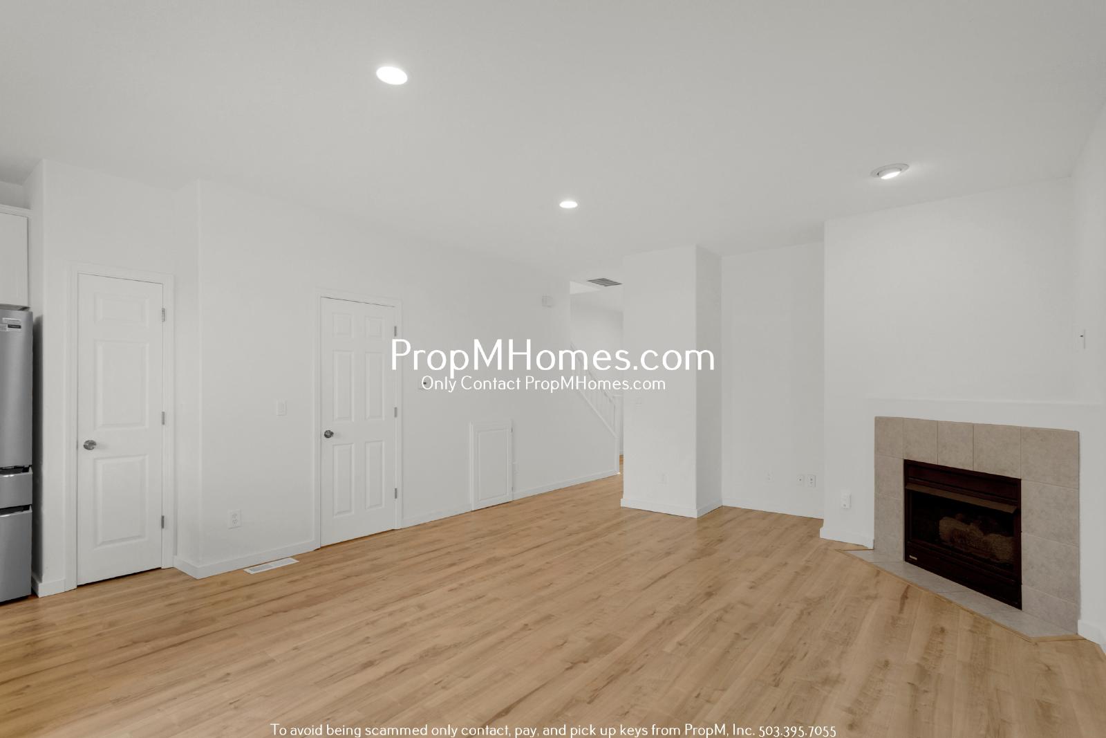 Beautiful Townhome in Parker Crest – Modern Finishes, Private Backyard, and Prime West Linn Location! property image