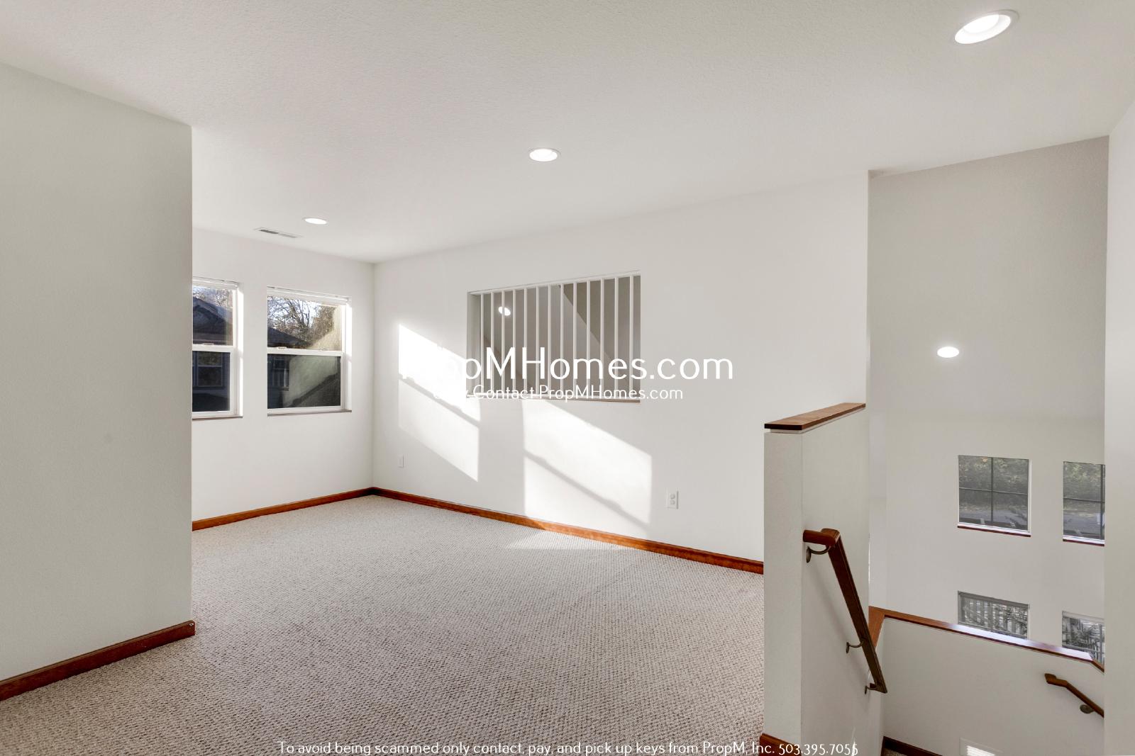 Gorgeous Home Near Multnomah Village - Four Bedrooms! property image