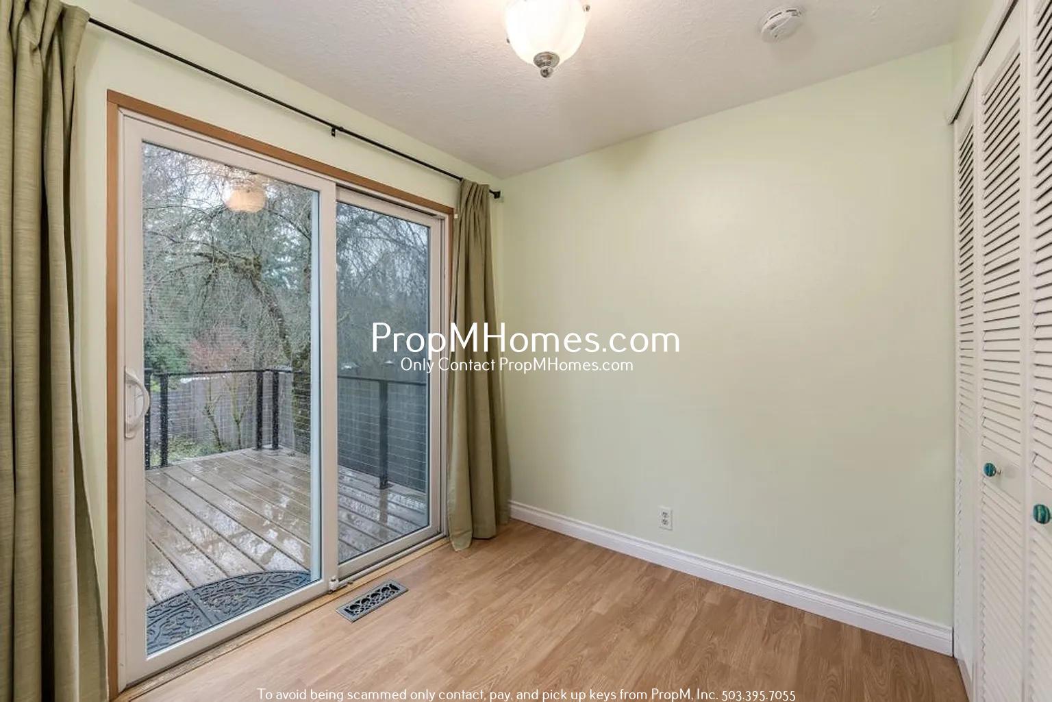 Charming Three Bedroom Home in SW Portland! property image