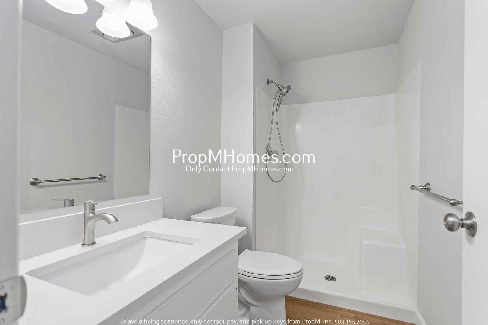 Beautifully Updated Ranch Style Home In Tigard - Like Brand New! property image