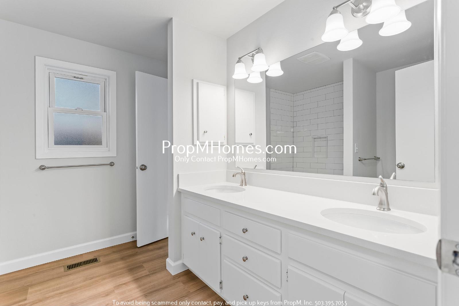 Beautifully Updated Ranch Style Home In Tigard - Like Brand New! property image