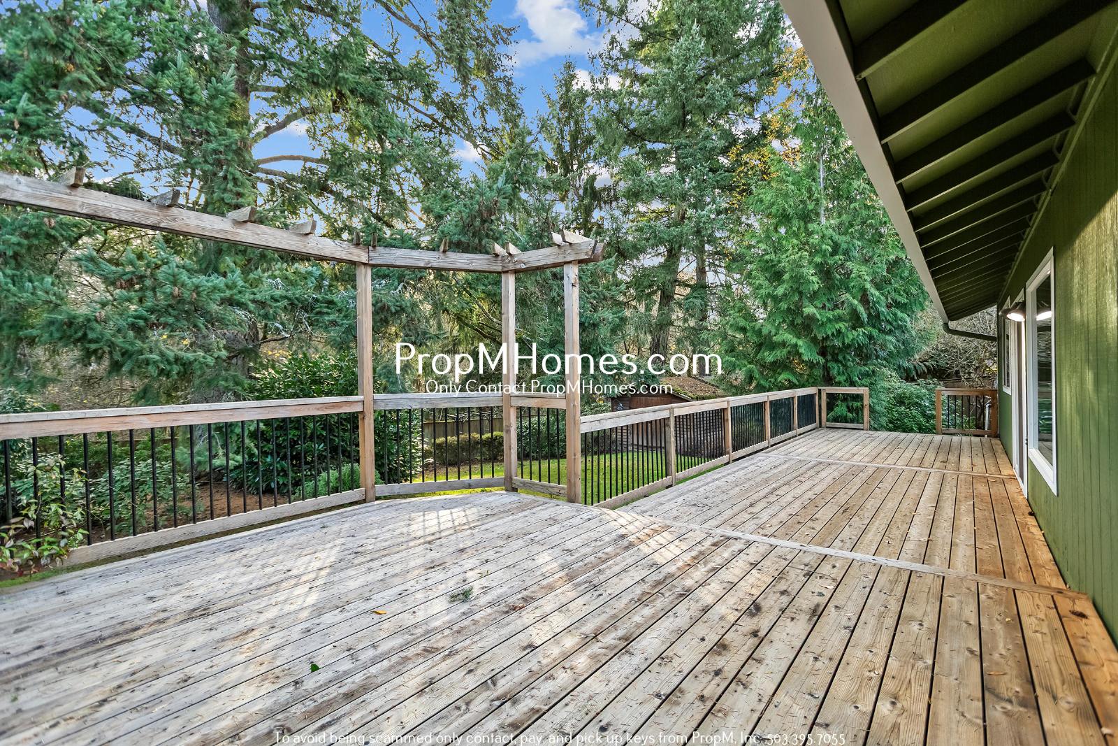 Beautifully Updated Ranch Style Home In Tigard - Like Brand New! property image