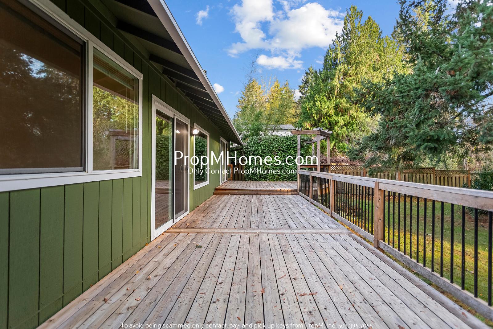 Beautifully Updated Ranch Style Home In Tigard - Like Brand New! property image