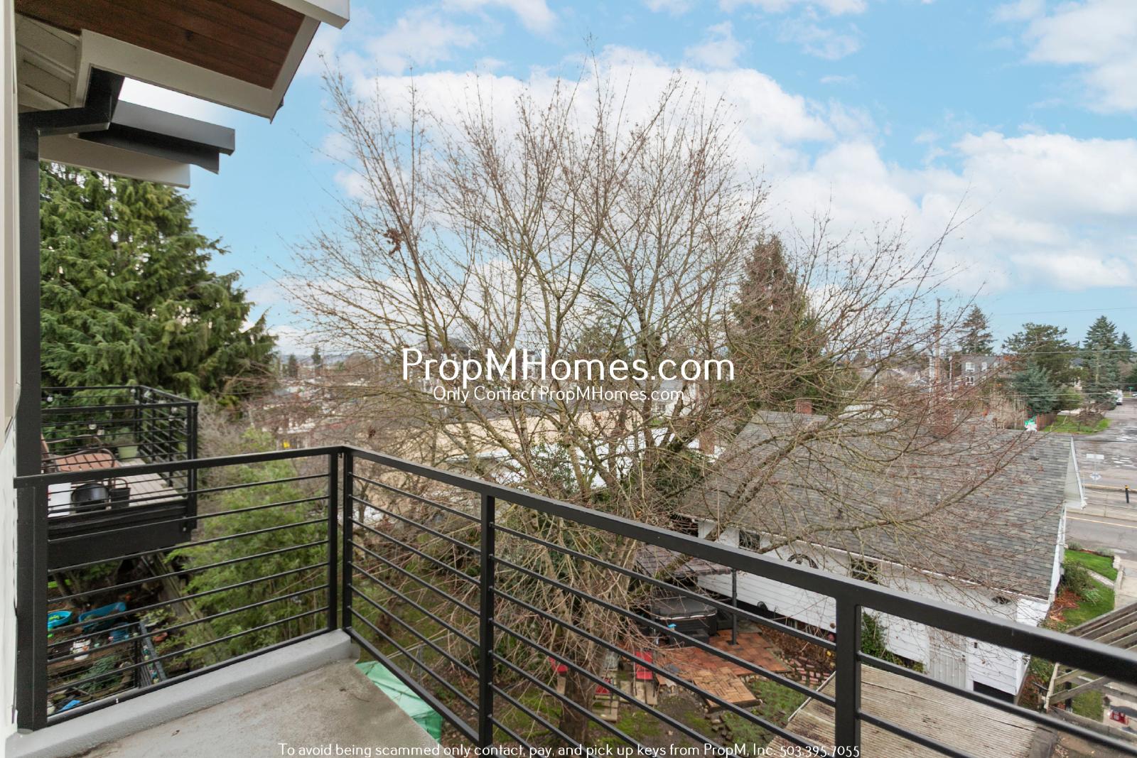 Two Bedroom Modern Oasis with Stunning Views & Designer Finishes property image