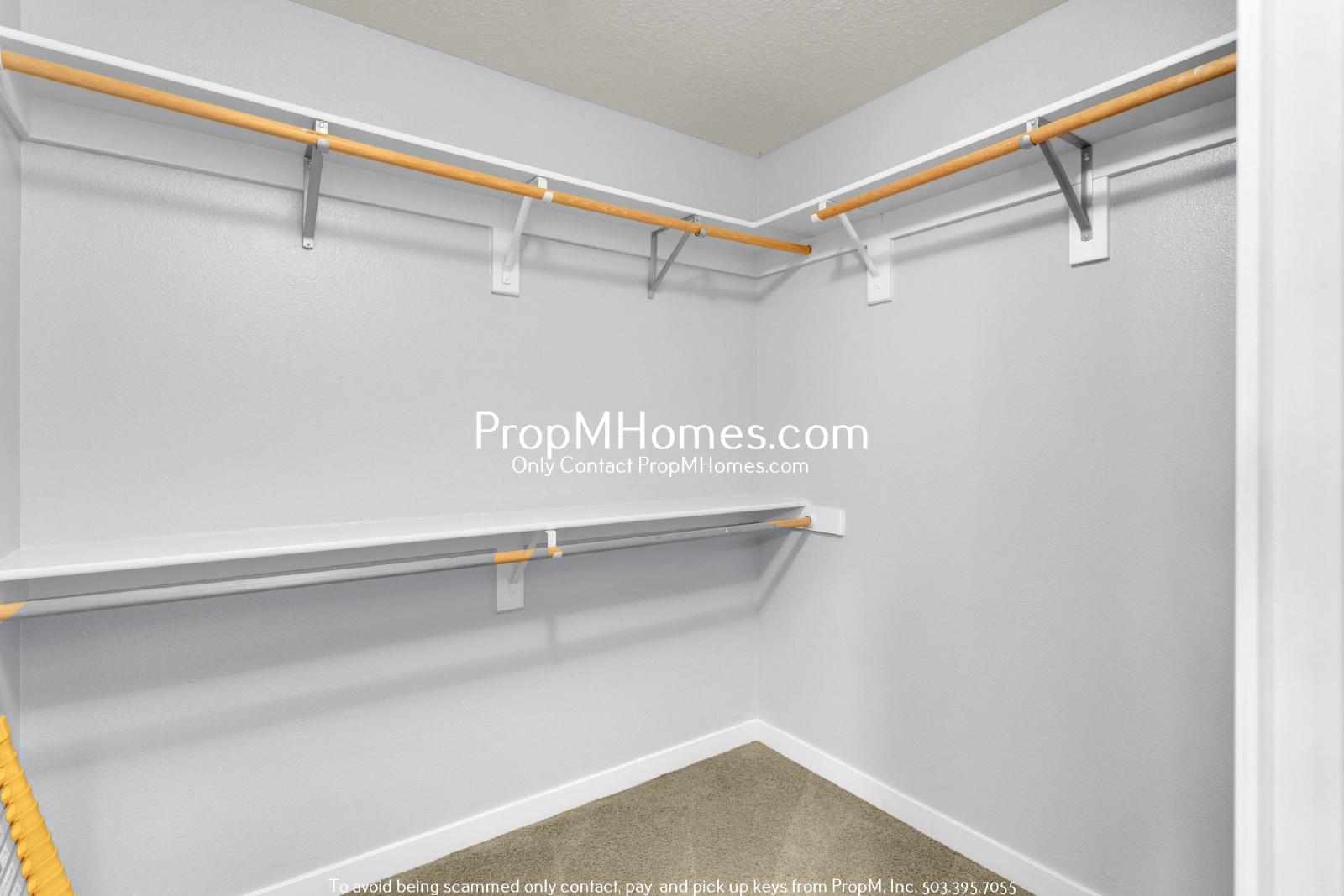 Cozy Two Bedroom Townhome in the Heart of Villebois - Newly Painted Interior! property image