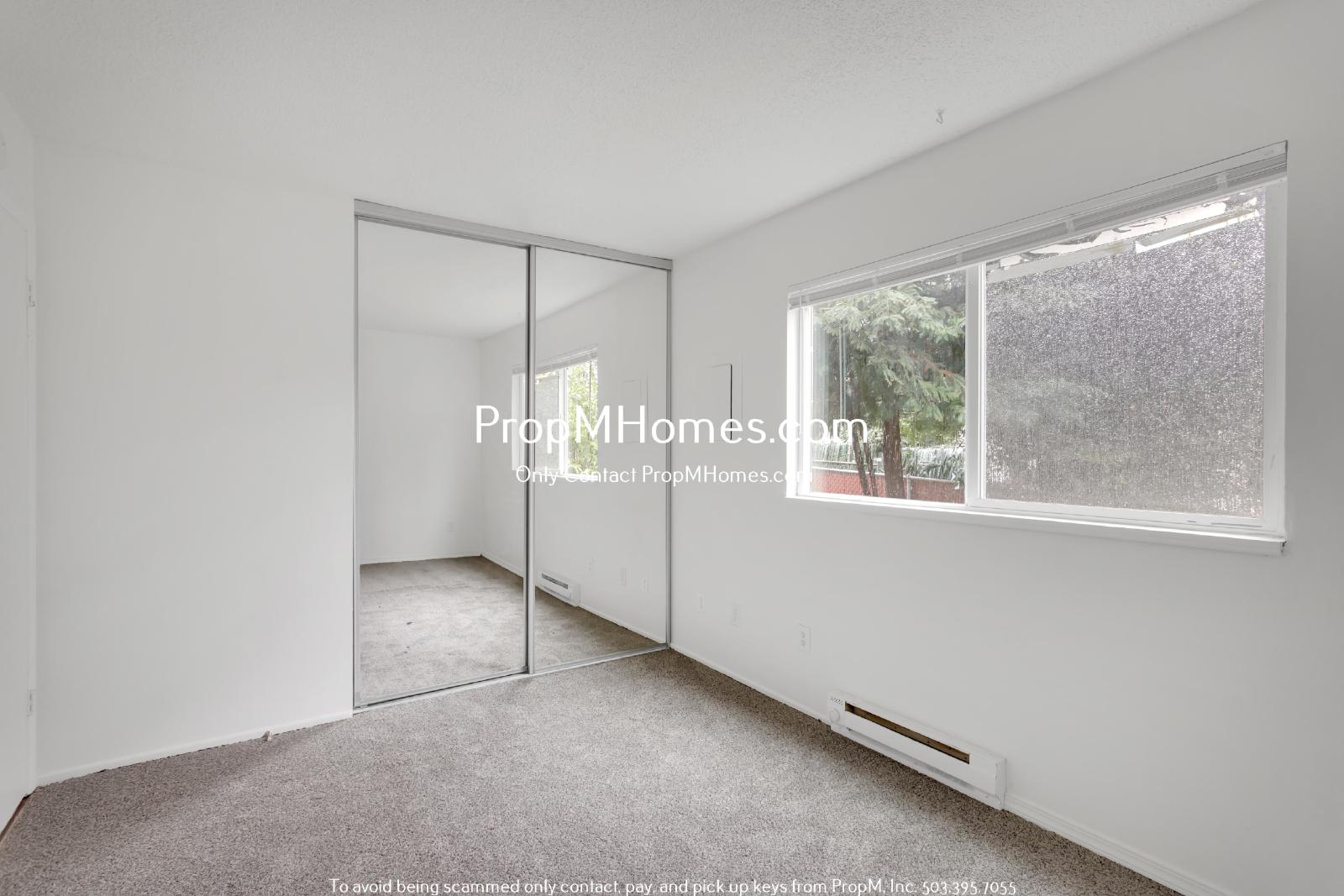 Updated Two Bedroom First Floor Unit in the Heart of Oregon City property image