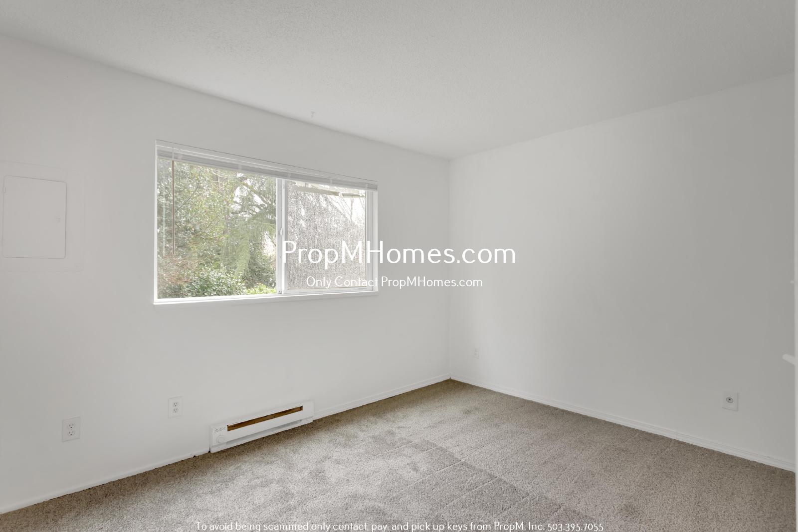 Updated Two Bedroom First Floor Unit in the Heart of Oregon City property image