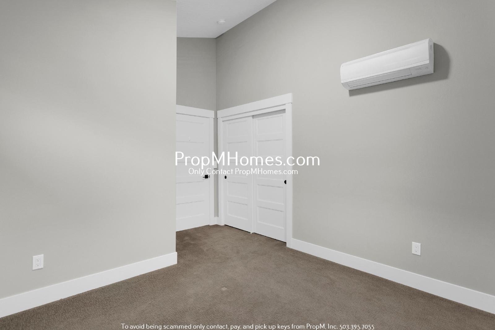 Contemporary Four Bedroom Home in Central Beaverton! property image