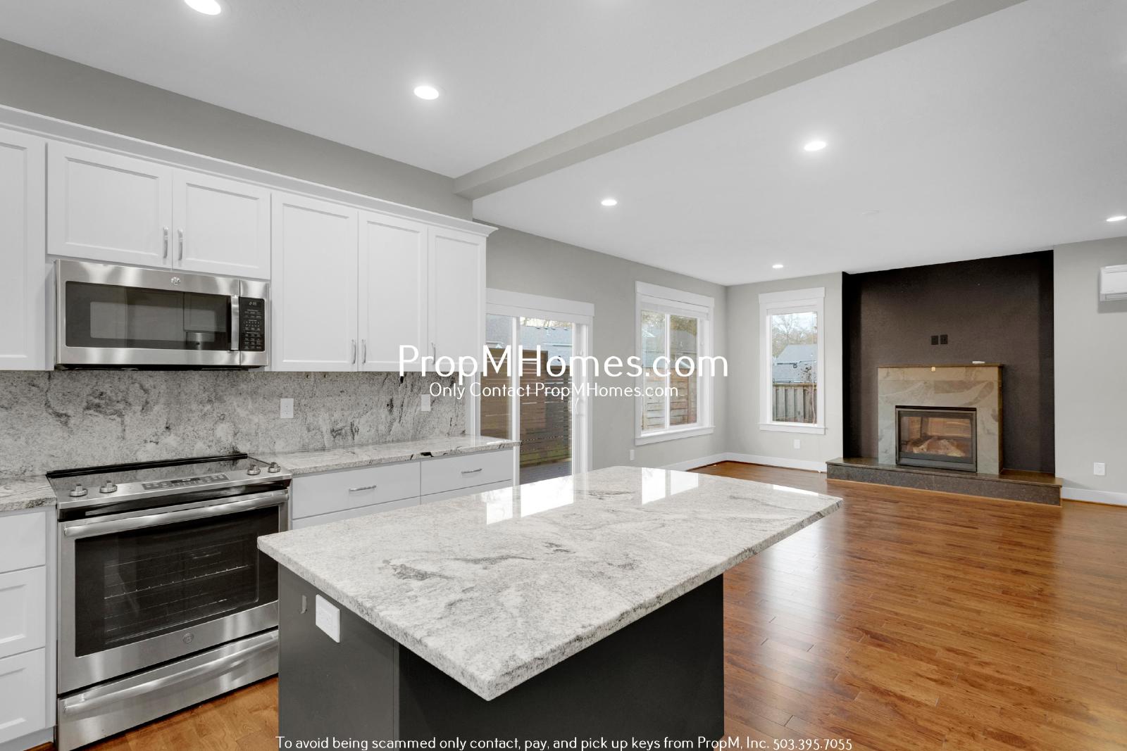 Contemporary Four Bedroom Home in Central Beaverton! property image