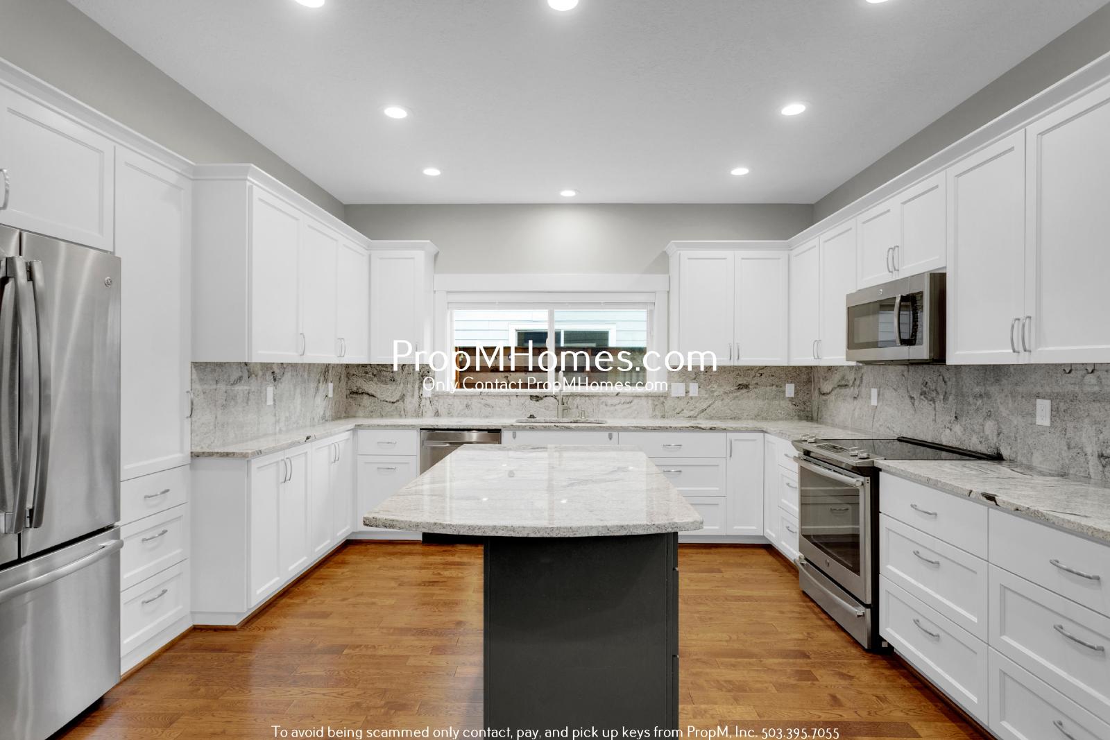 Contemporary Four Bedroom Home in Central Beaverton! property image