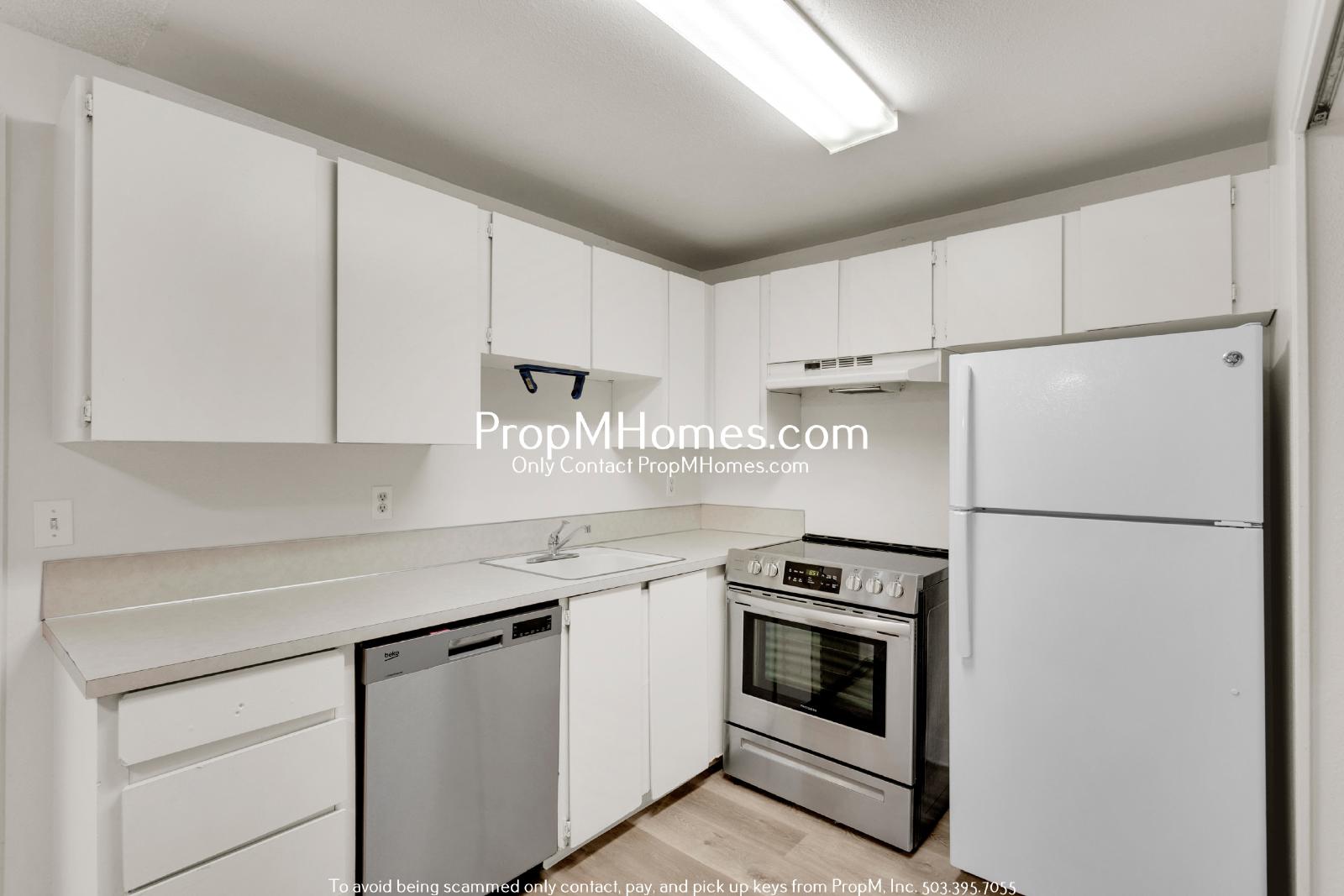 Two Bedroom Townhome in Montavilla! property image