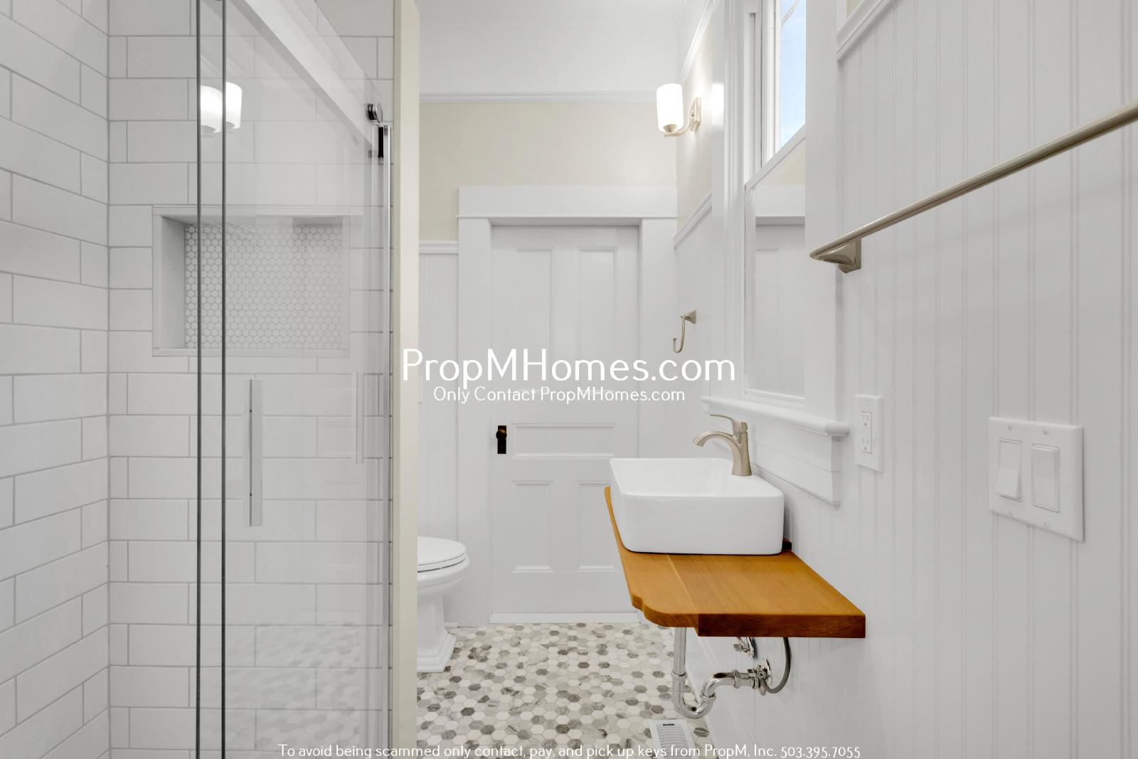 Updated Lair Hill Victorian with Willamette River & Mt Hood Views! property image