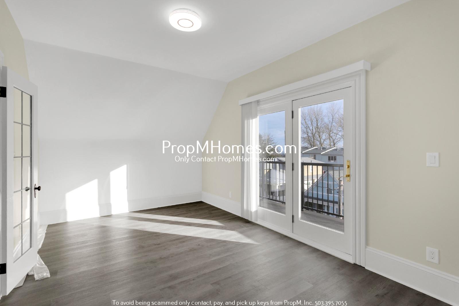 Updated Lair Hill Victorian with Willamette River & Mt Hood Views! property image