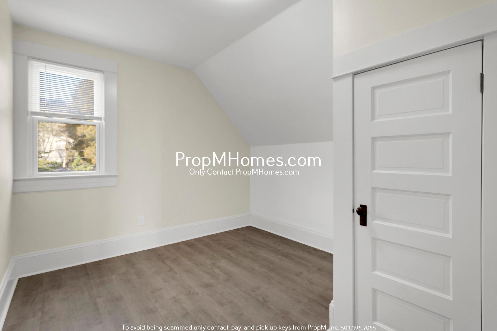 Updated Lair Hill Victorian with Willamette River & Mt Hood Views! property image