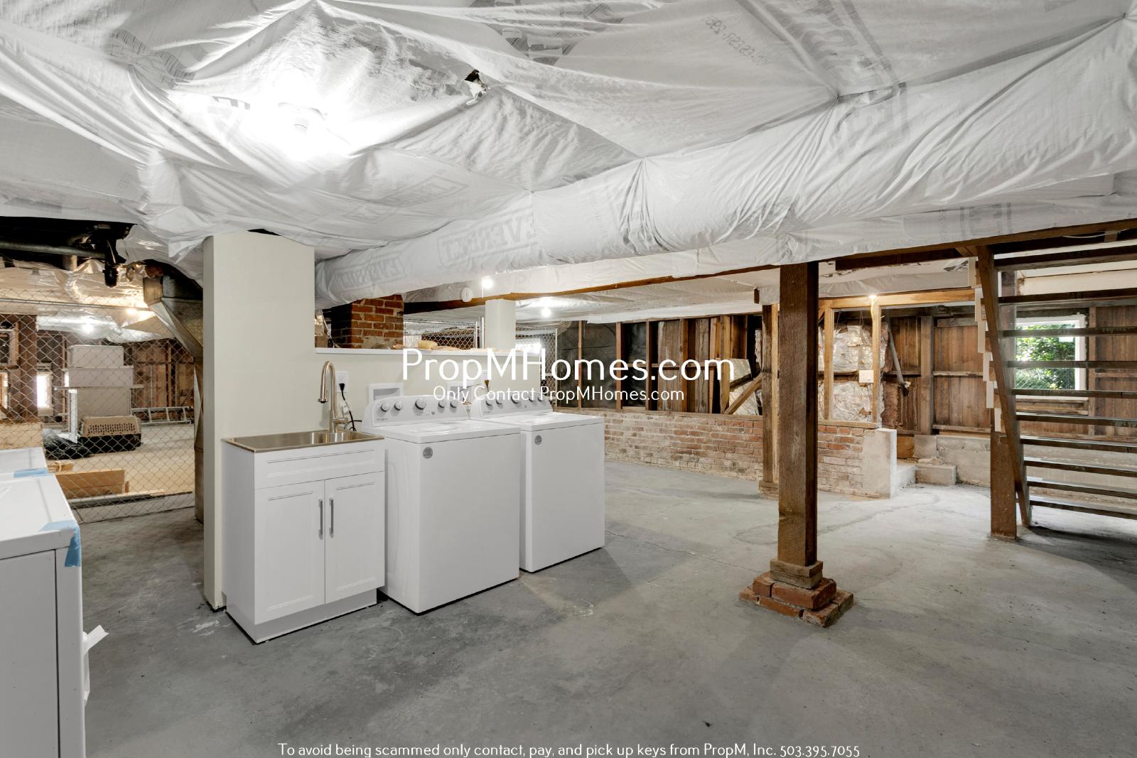 Updated Lair Hill Victorian with Willamette River & Mt Hood Views! property image