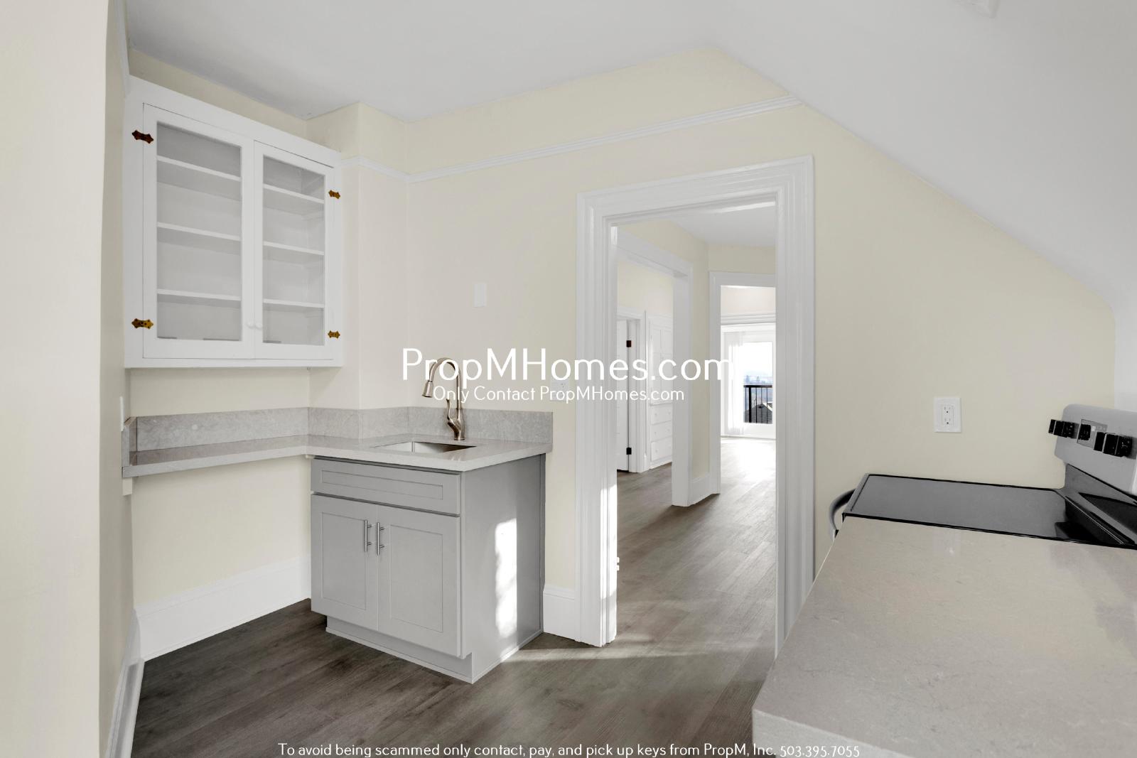 Updated Lair Hill Victorian with Willamette River & Mt Hood Views! property image