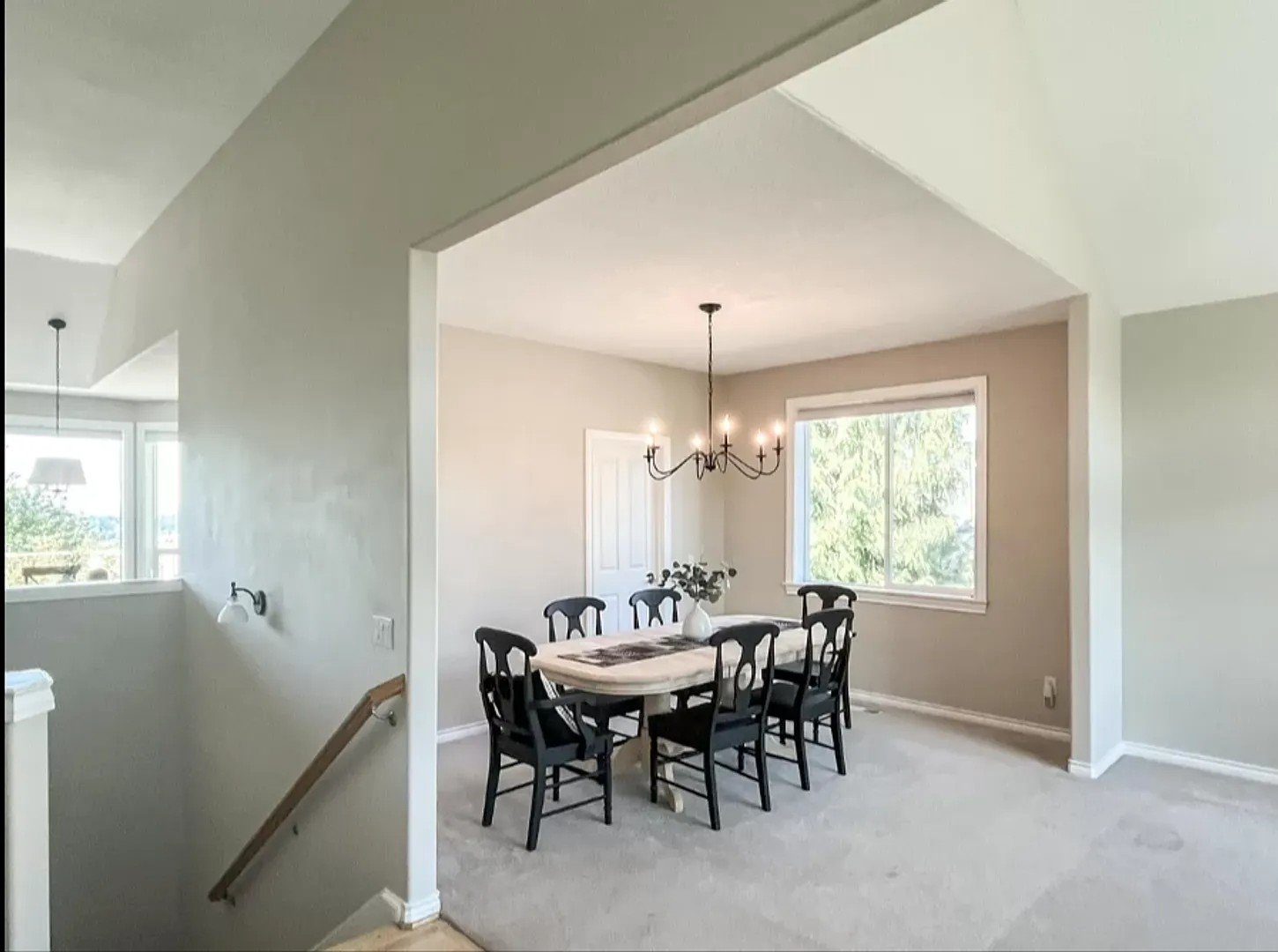 Luxury Four Bedroom Home in West Linn w/ Stunning Views! property image