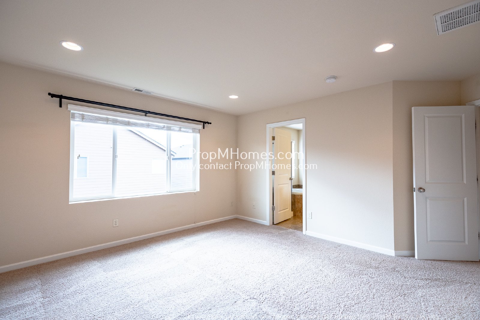 Spacious Four-Bedroom Gem with a Bonus Room! property image