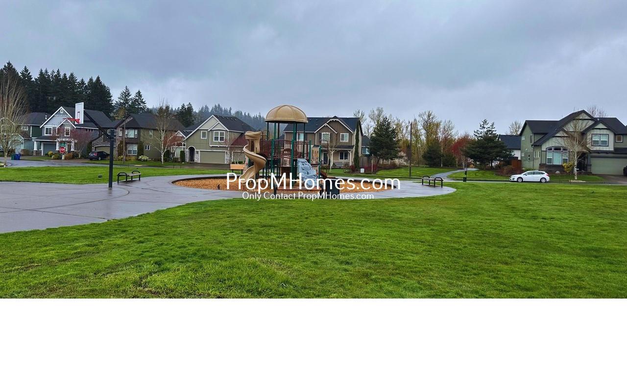 Spacious Four-Bedroom Gem with a Bonus Room! property image