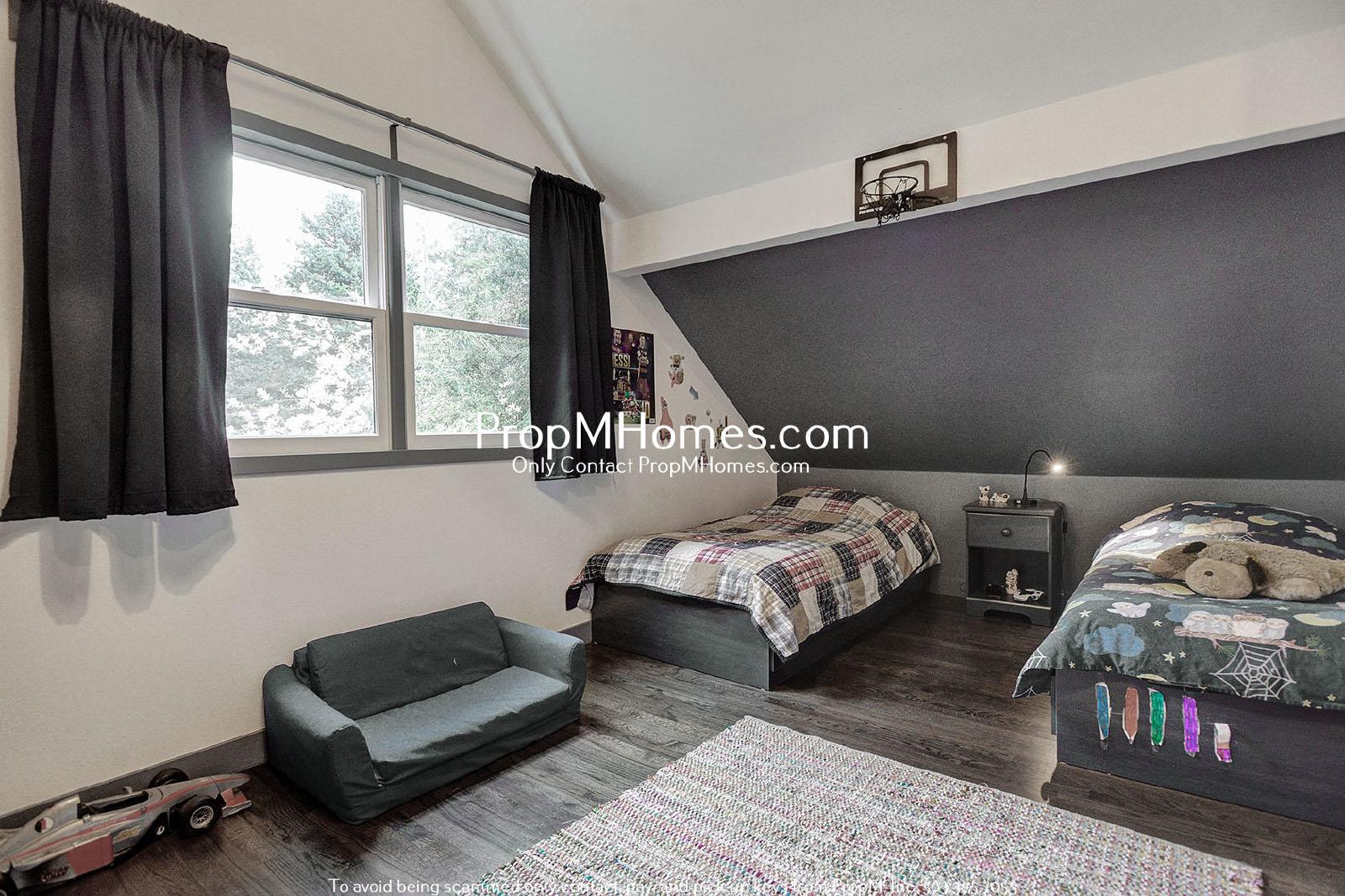 Charming Updated First Addition Cottage! property image