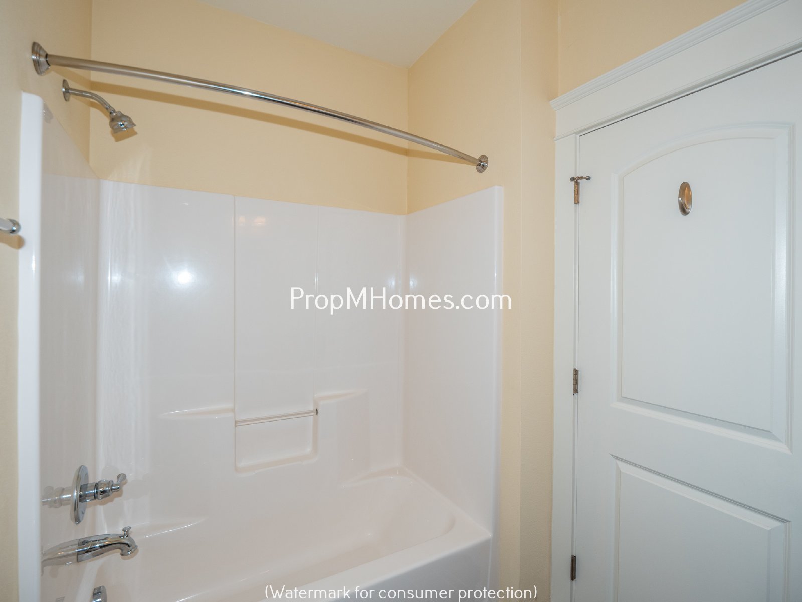 Stunning Humboldt Two Bedroom Townhouse w/ Two Primary Suites! property image