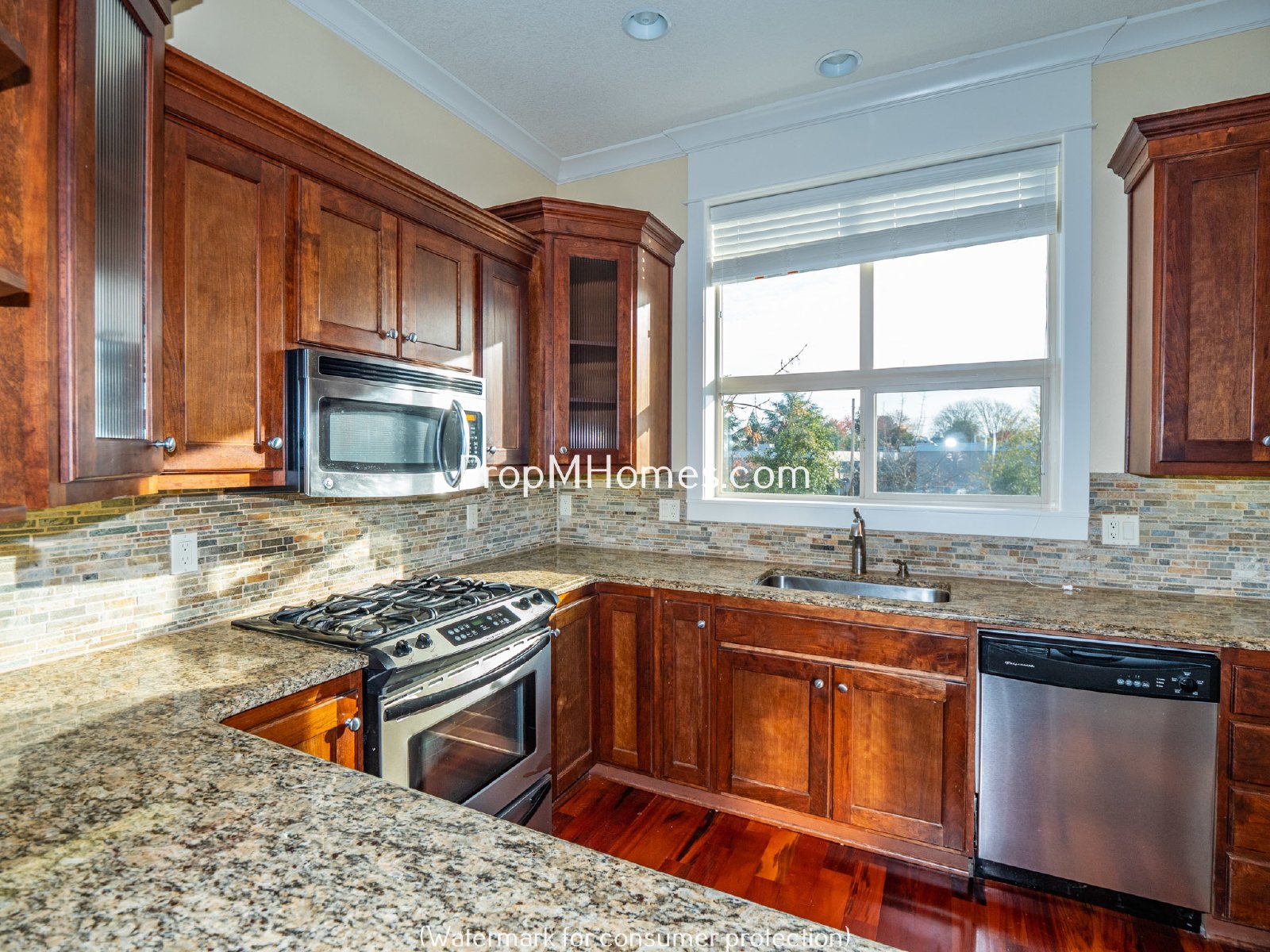 Stunning Humboldt Two Bedroom Townhouse w/ Two Primary Suites! property image