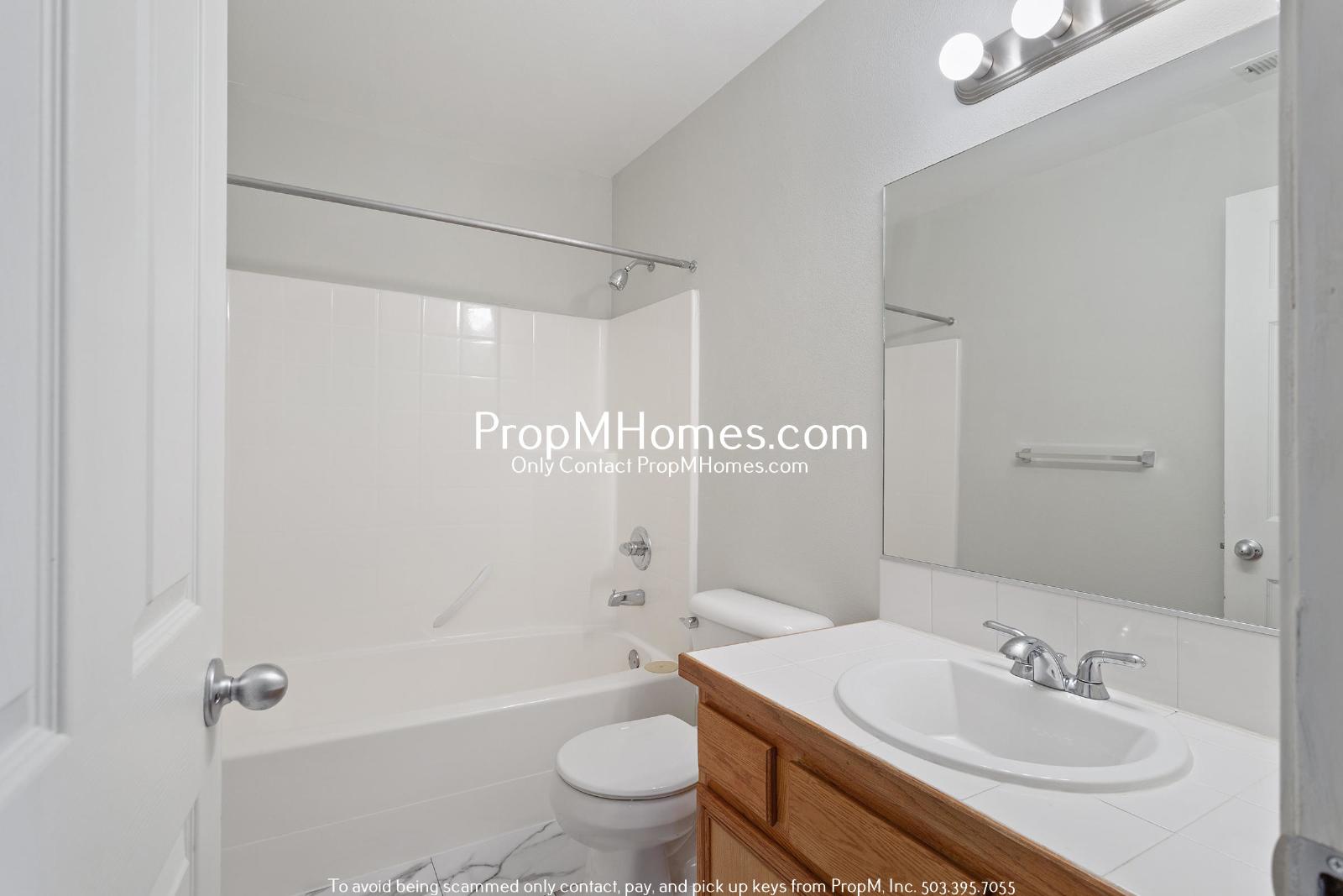 Three Bedroom Home in Aloha w/ Forest Like Surrounding! property image