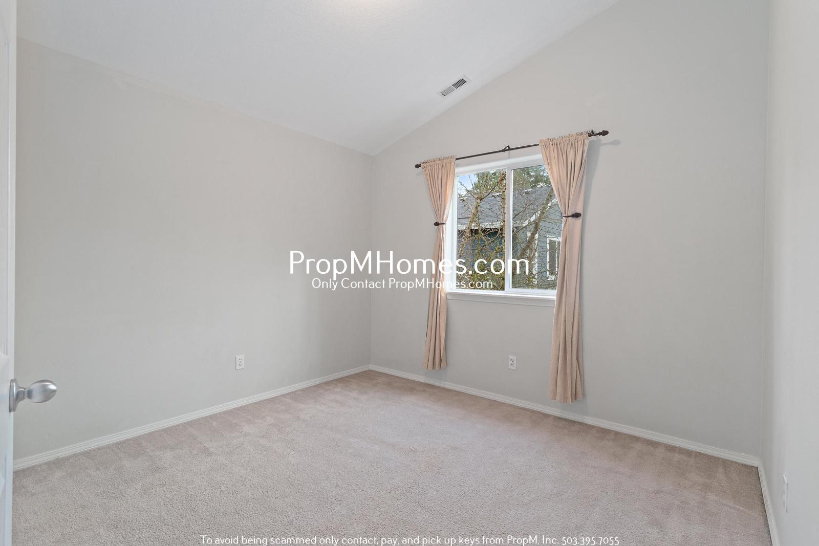 Three Bedroom Home in Aloha w/ Forest Like Surrounding! property image