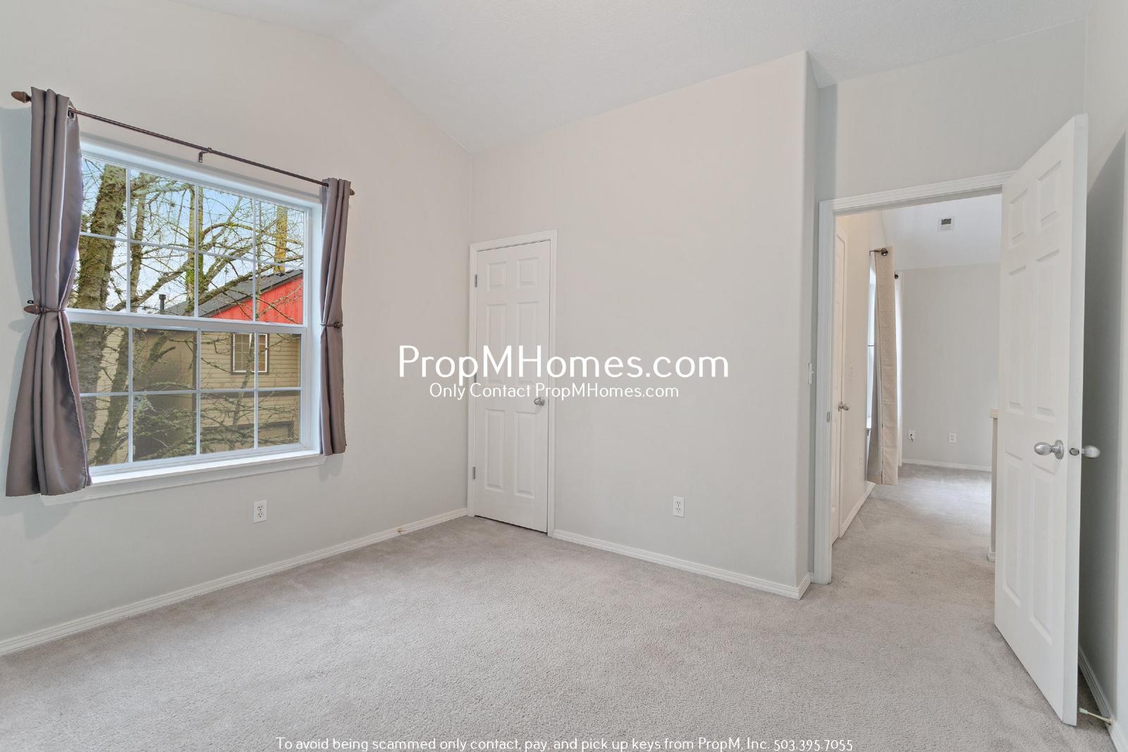 Three Bedroom Home in Aloha w/ Forest Like Surrounding! property image