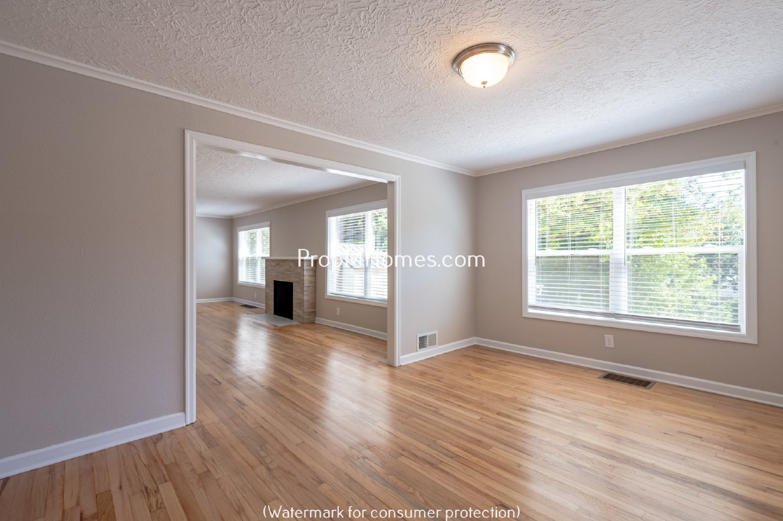 Updated Three Bedroom Home in Milwaukie Heights! property image