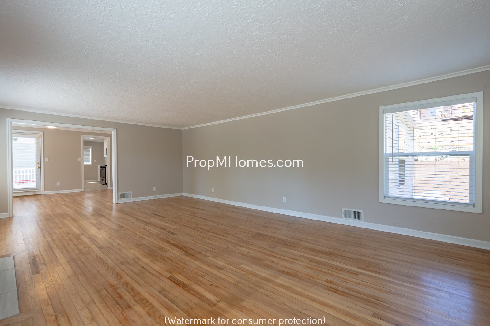 Updated Three Bedroom Home in Milwaukie Heights! property image