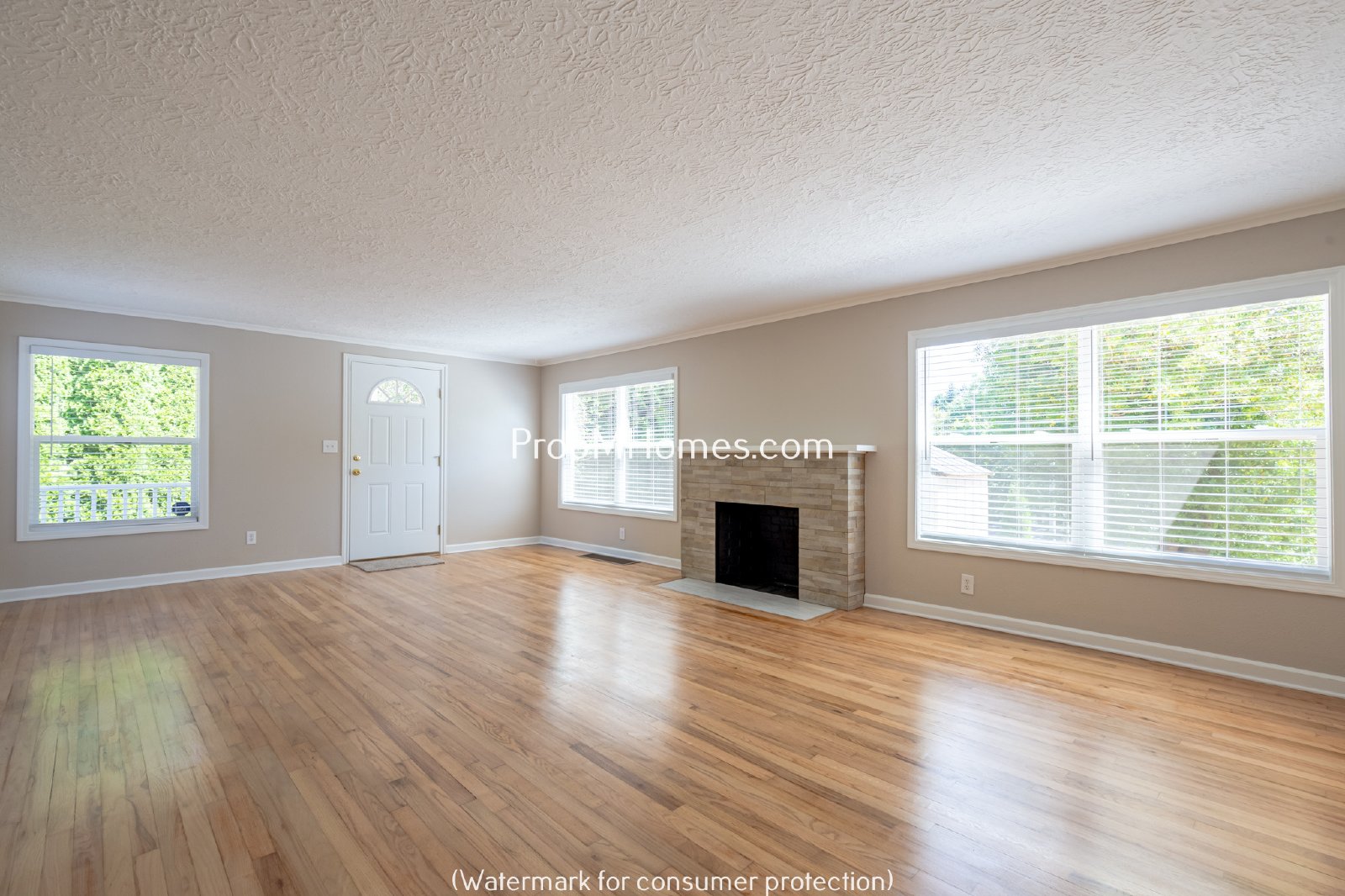 Updated Three Bedroom Home in Milwaukie Heights! property image