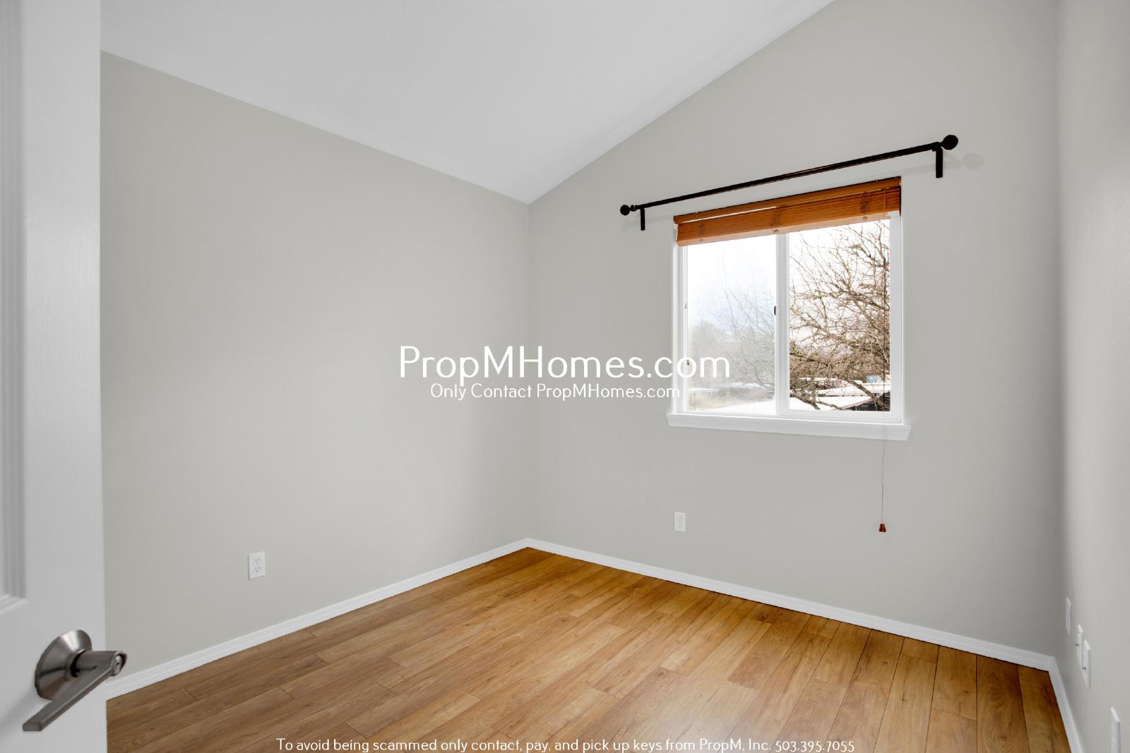 Updated Three Bedroom Townhome Near Nike & Intel! property image