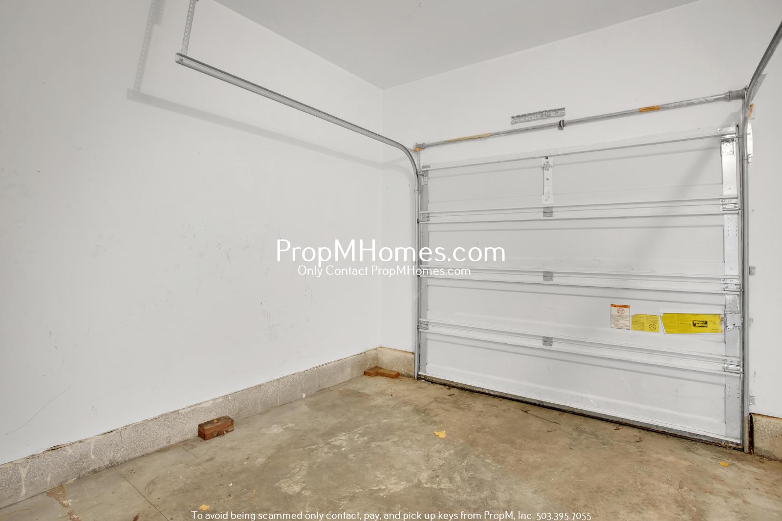 Updated Three Bedroom Townhome Near Nike & Intel! property image