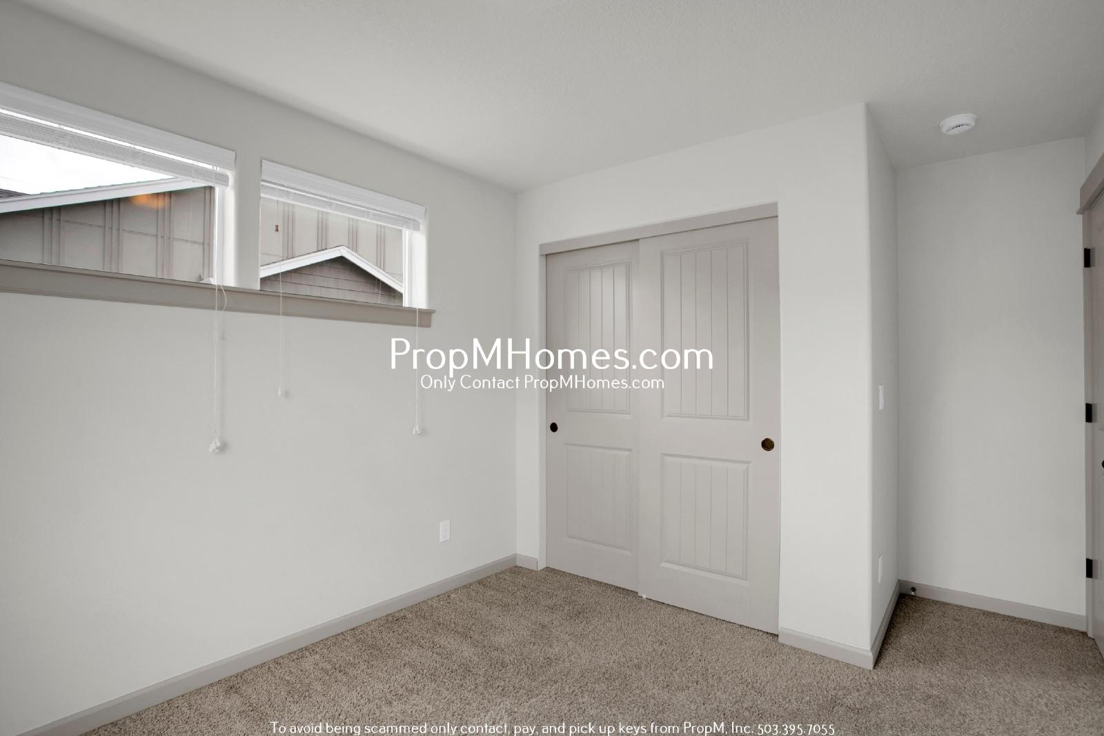 Gorgeous Four Bedroom Townhome in Orenco! DEPOSIT SPECIAL property image