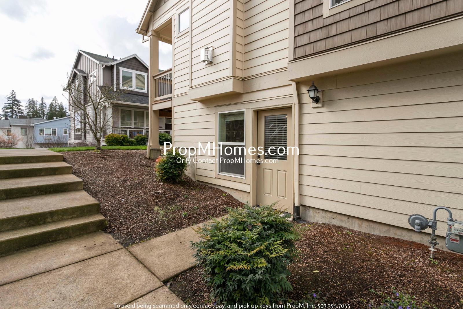 Gorgeous Four Bedroom Townhome in Orenco! DEPOSIT SPECIAL property image
