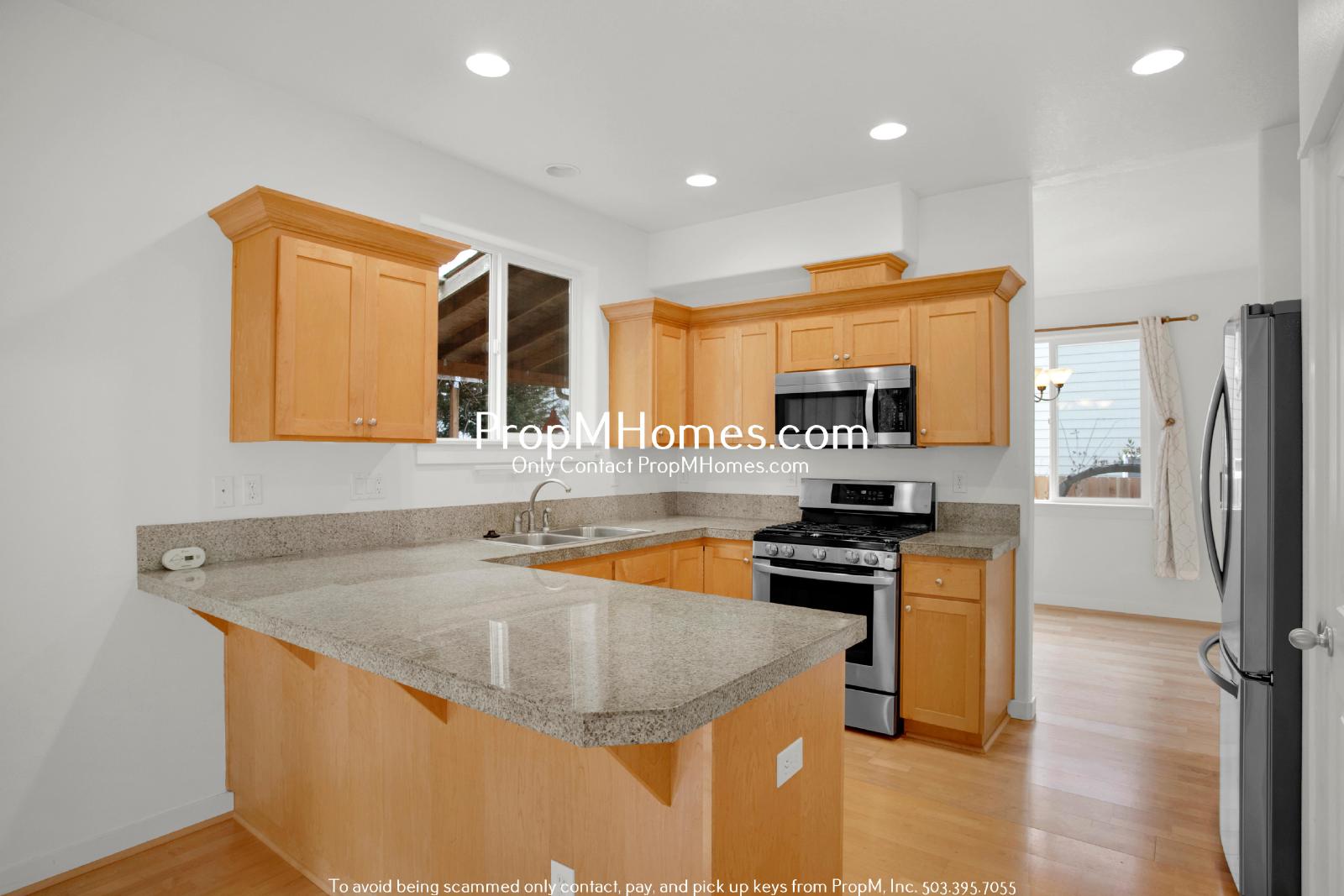 Spacious Bull Mountain 4 Bedroom Home - Huge Yard! property image