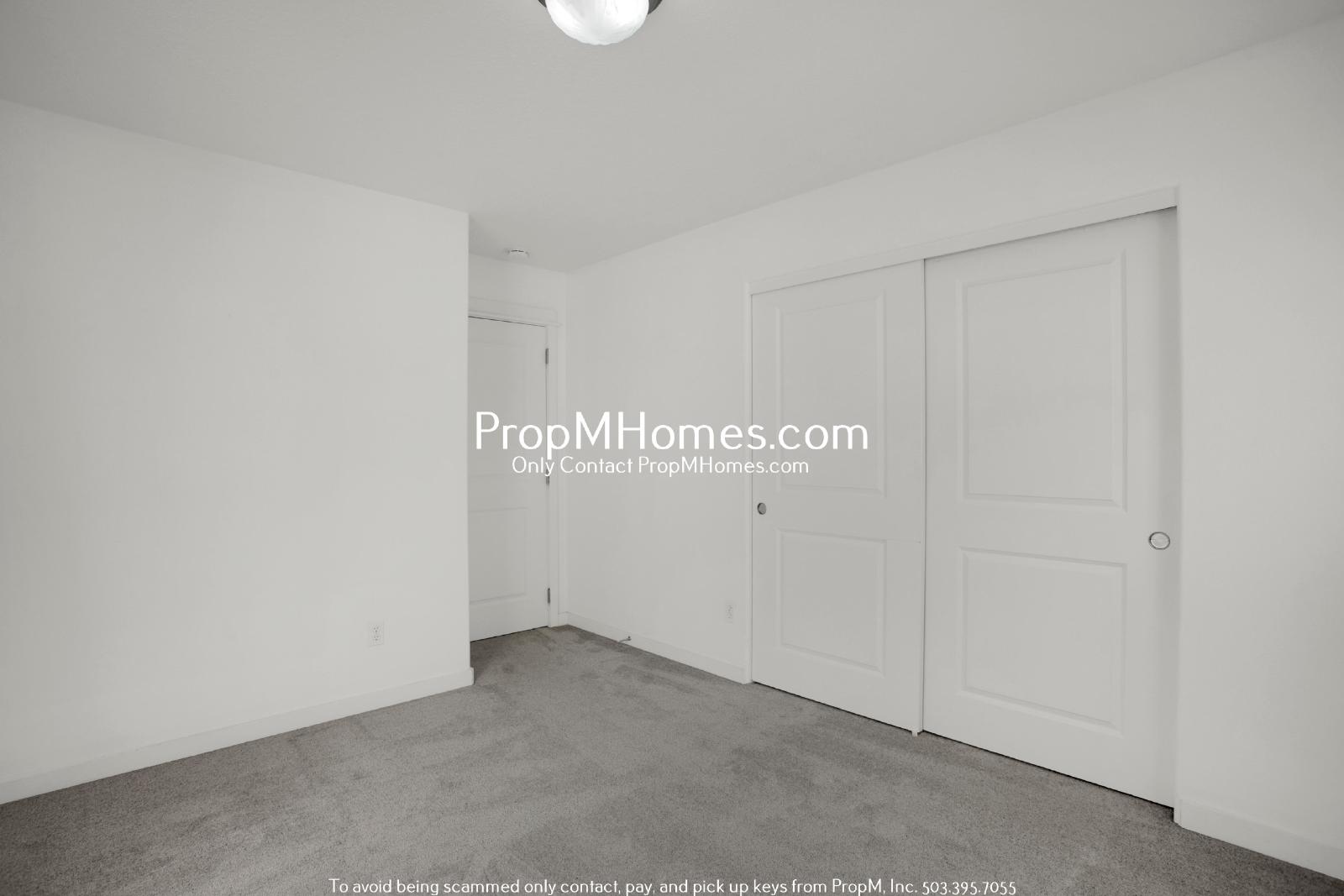 Spacious Bull Mountain 4 Bedroom Home - Huge Yard! property image