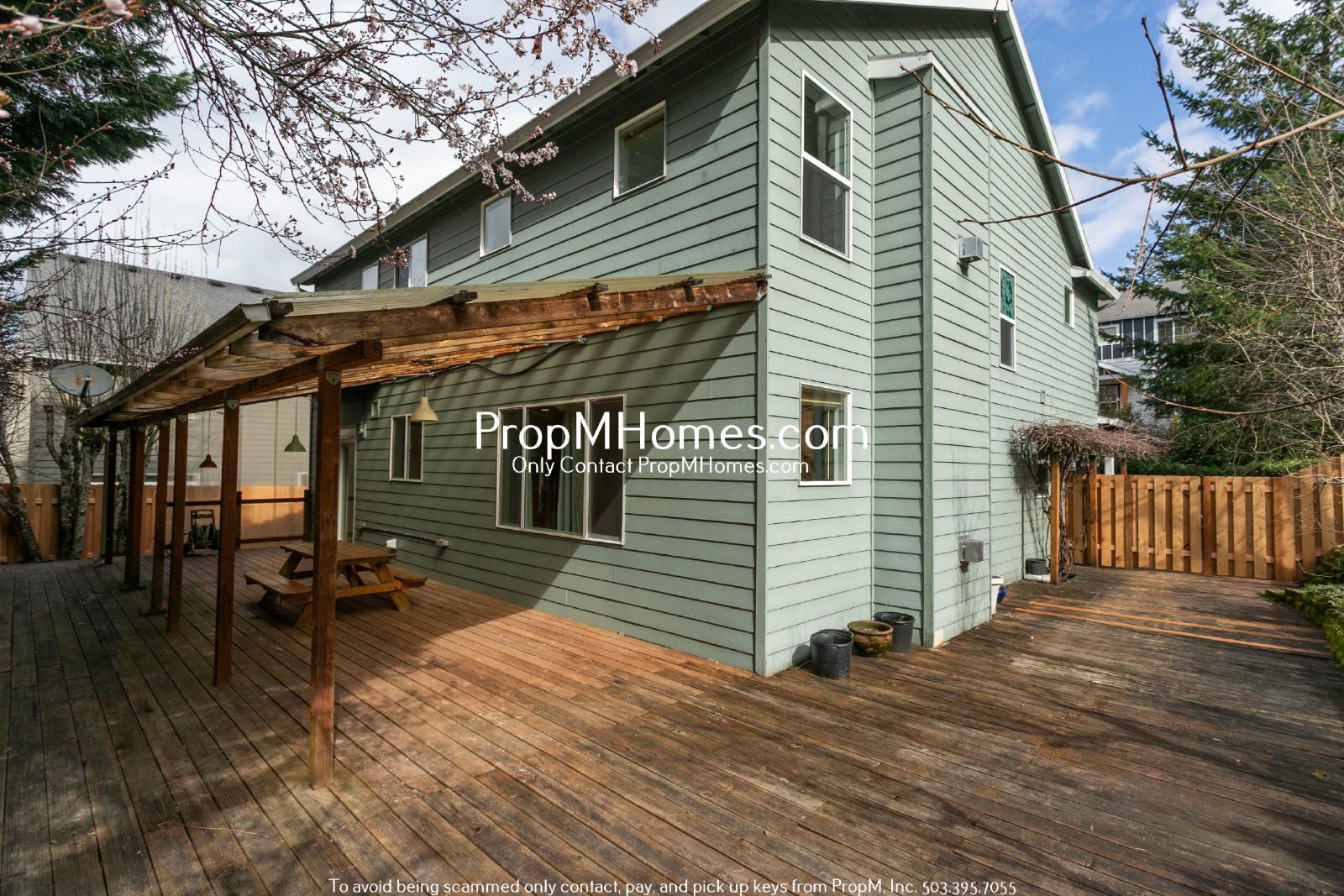 Spacious Bull Mountain 4 Bedroom Home - Huge Yard! property image