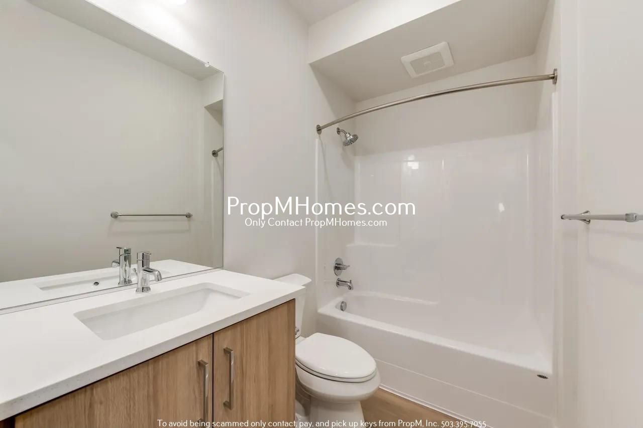 Modern Two-Bed Two-Bath Unit with Fenced Yard! property image