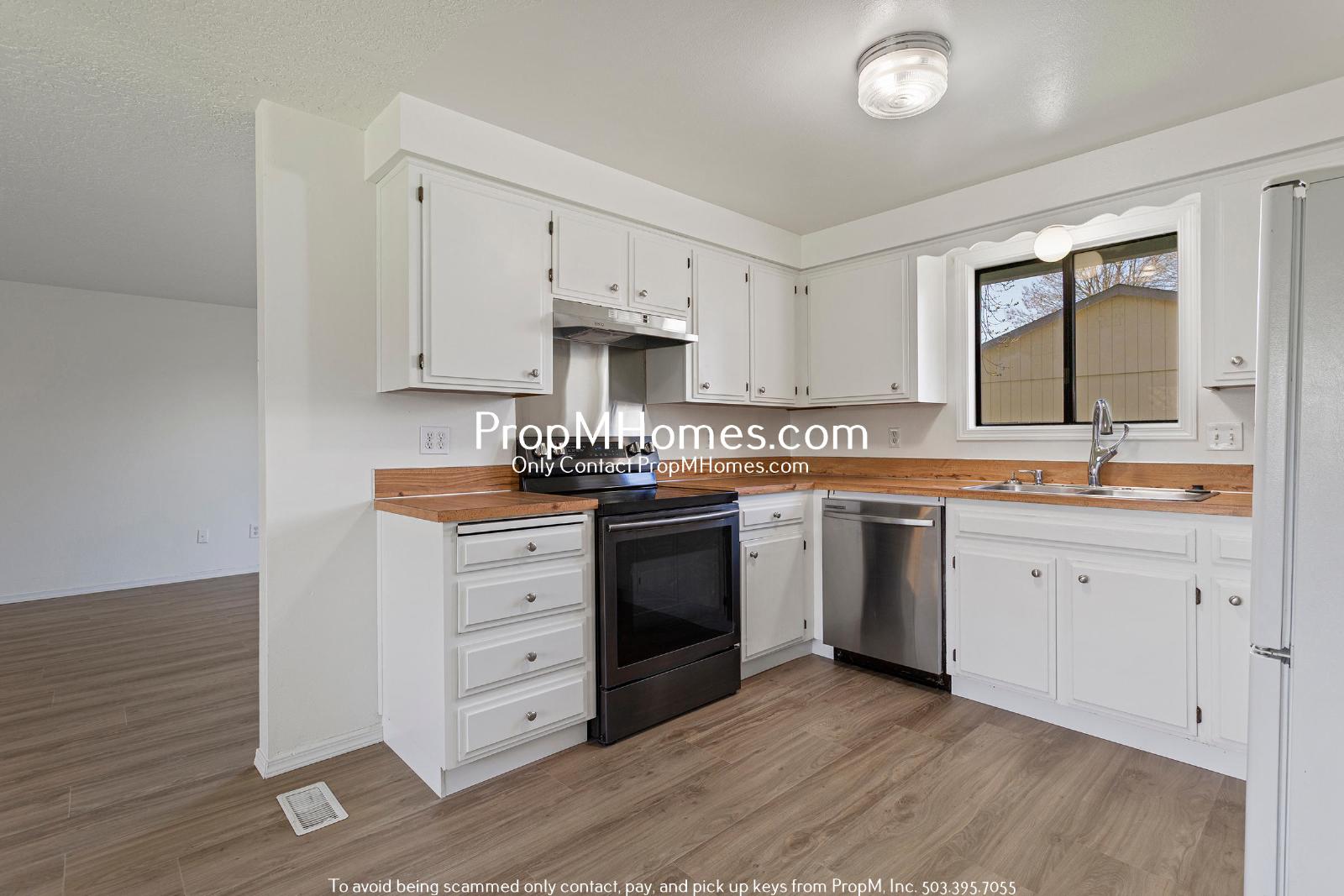 Updated Three Bedroom Home in McMinnville! property image