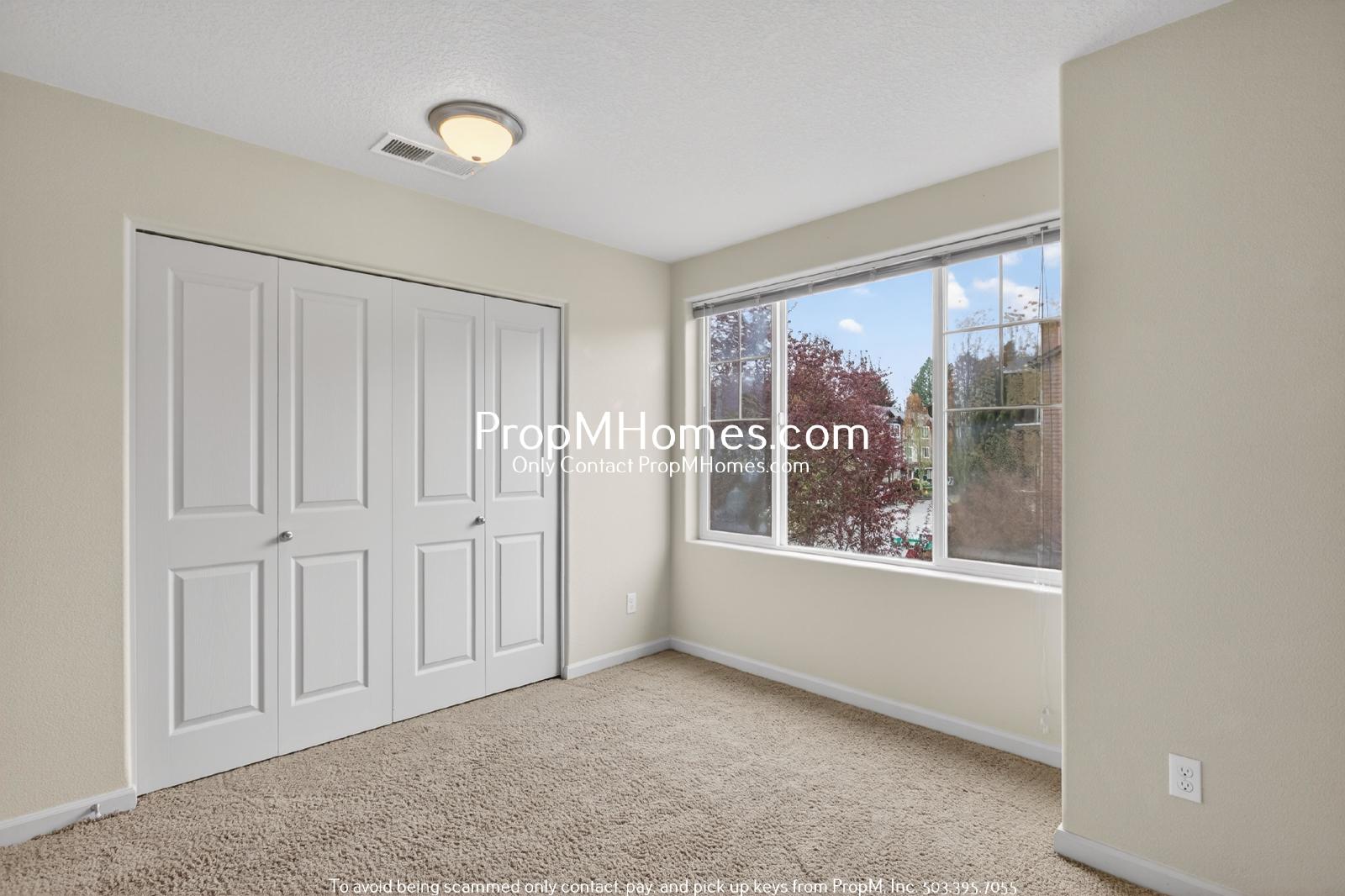 Cozy Two Bedroom Townhome in Amberglenn! property image