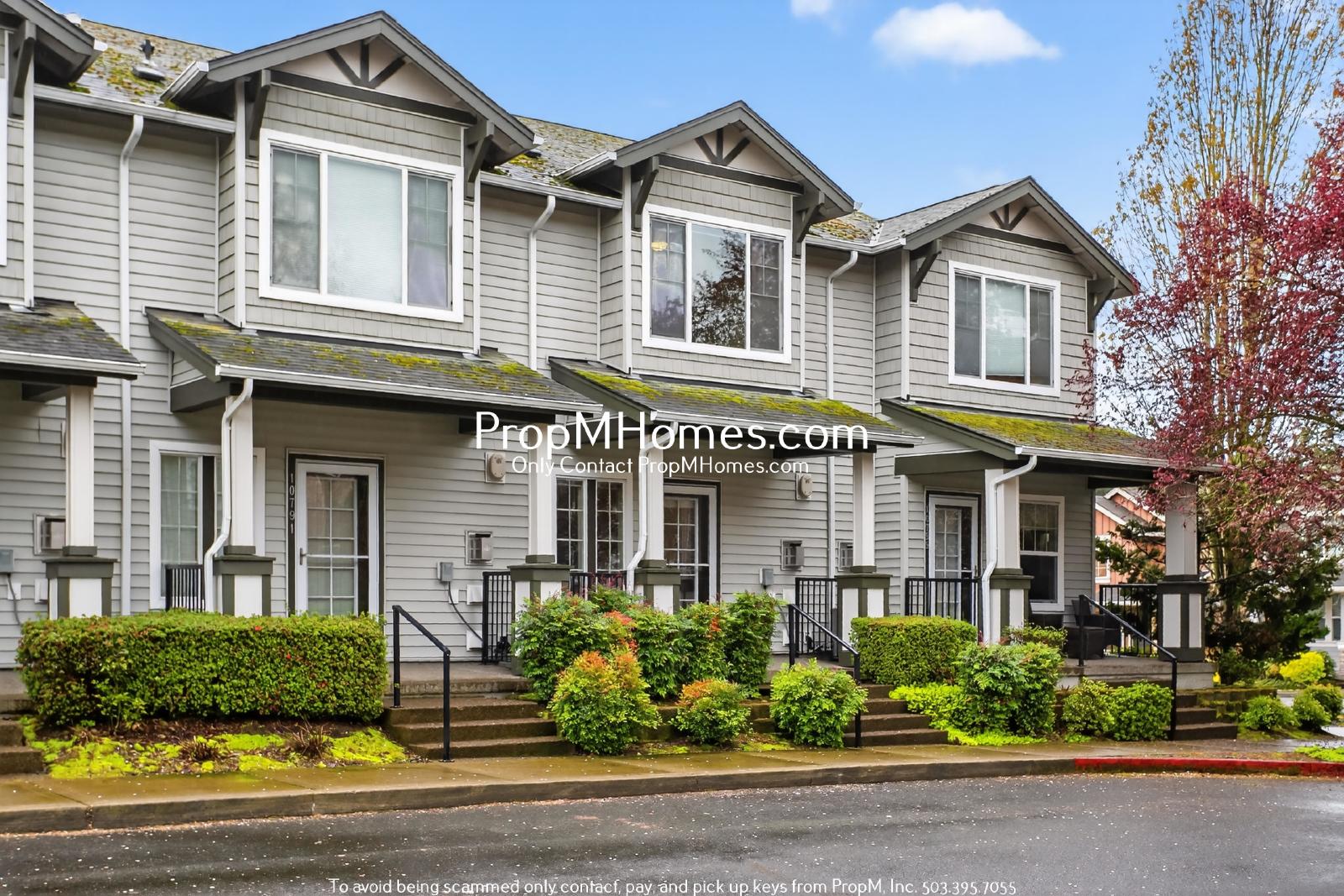 Cozy Two Bedroom Townhome in Amberglenn! property image