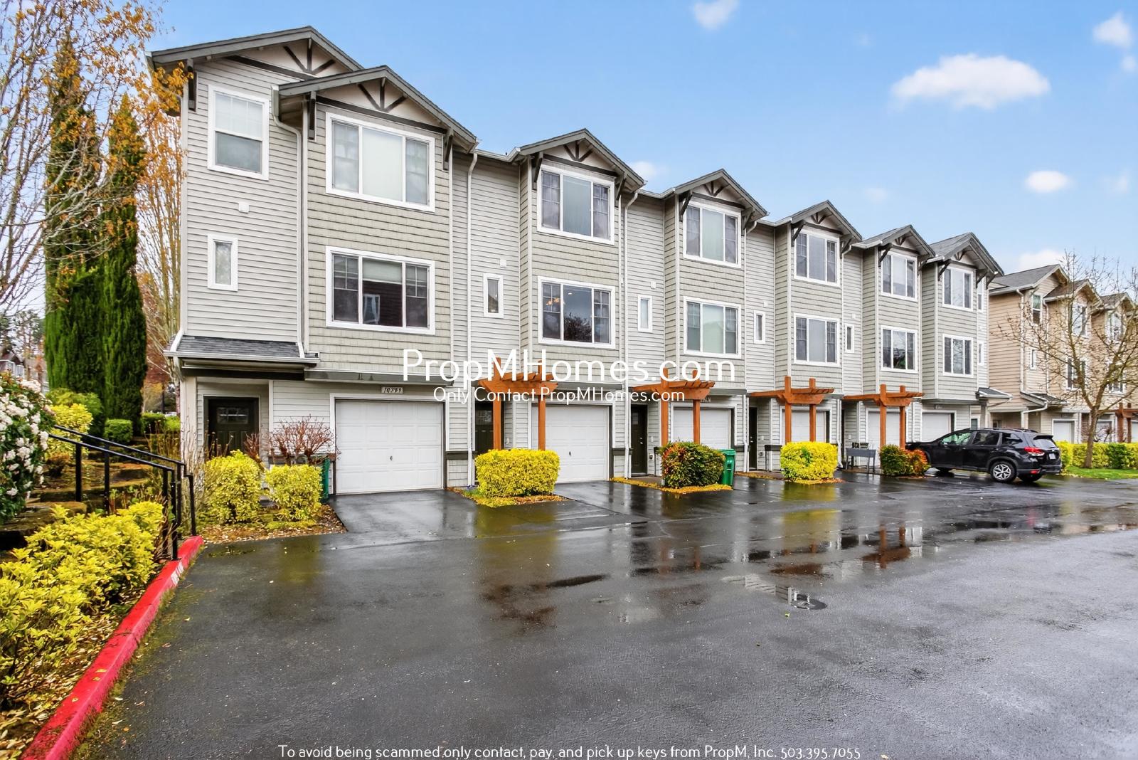 Cozy Two Bedroom Townhome in Amberglenn! property image