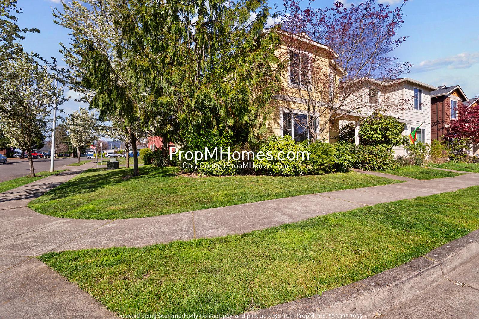 Charming Three Bedroom Newberg Home - Corner Lot! property image